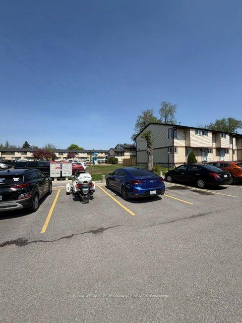 Photo 38 of Unit 62, 1584 Feather Lane, Ottawa, Sawmill Creek/Timbermill — HOMEH
