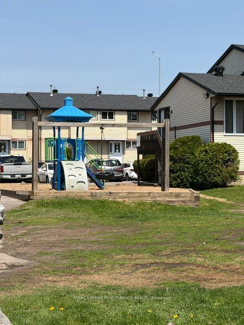 Photo 39 of Unit 62, 1584 Feather Lane, Ottawa, Sawmill Creek/Timbermill — HOMEH