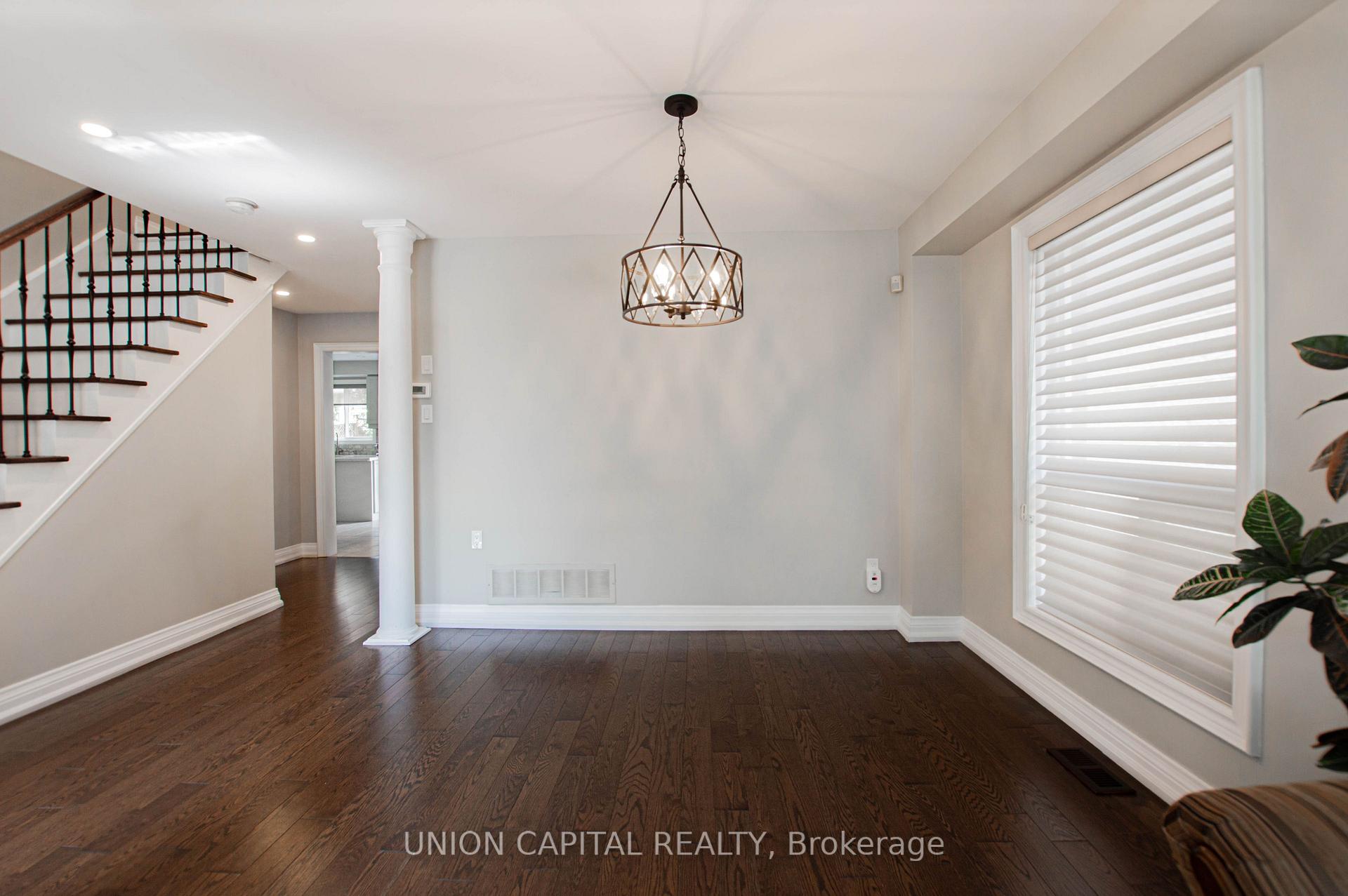 Photo 11 of 28 Sail Crescent, Vaughan, Vellore Village — HOMEH