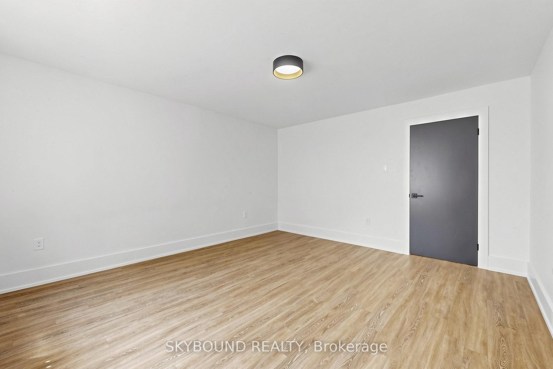 Photo 7 of Unit 11, 1165 Kingston Road, Scarborough, Birchcliffe-Cliffside — HOMEH