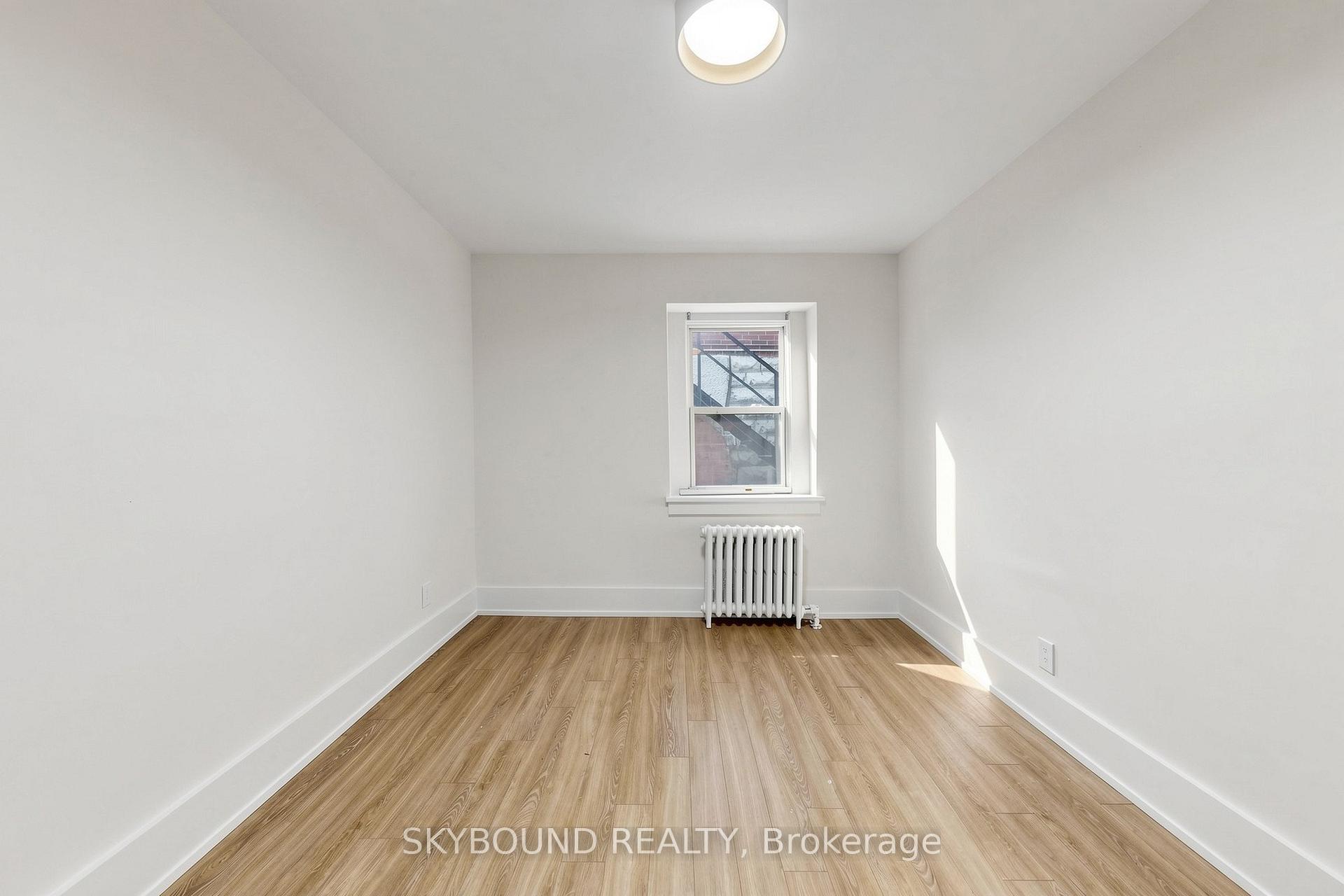 Photo 11 of Unit 11, 1165 Kingston Road, Scarborough, Birchcliffe-Cliffside — HOMEH