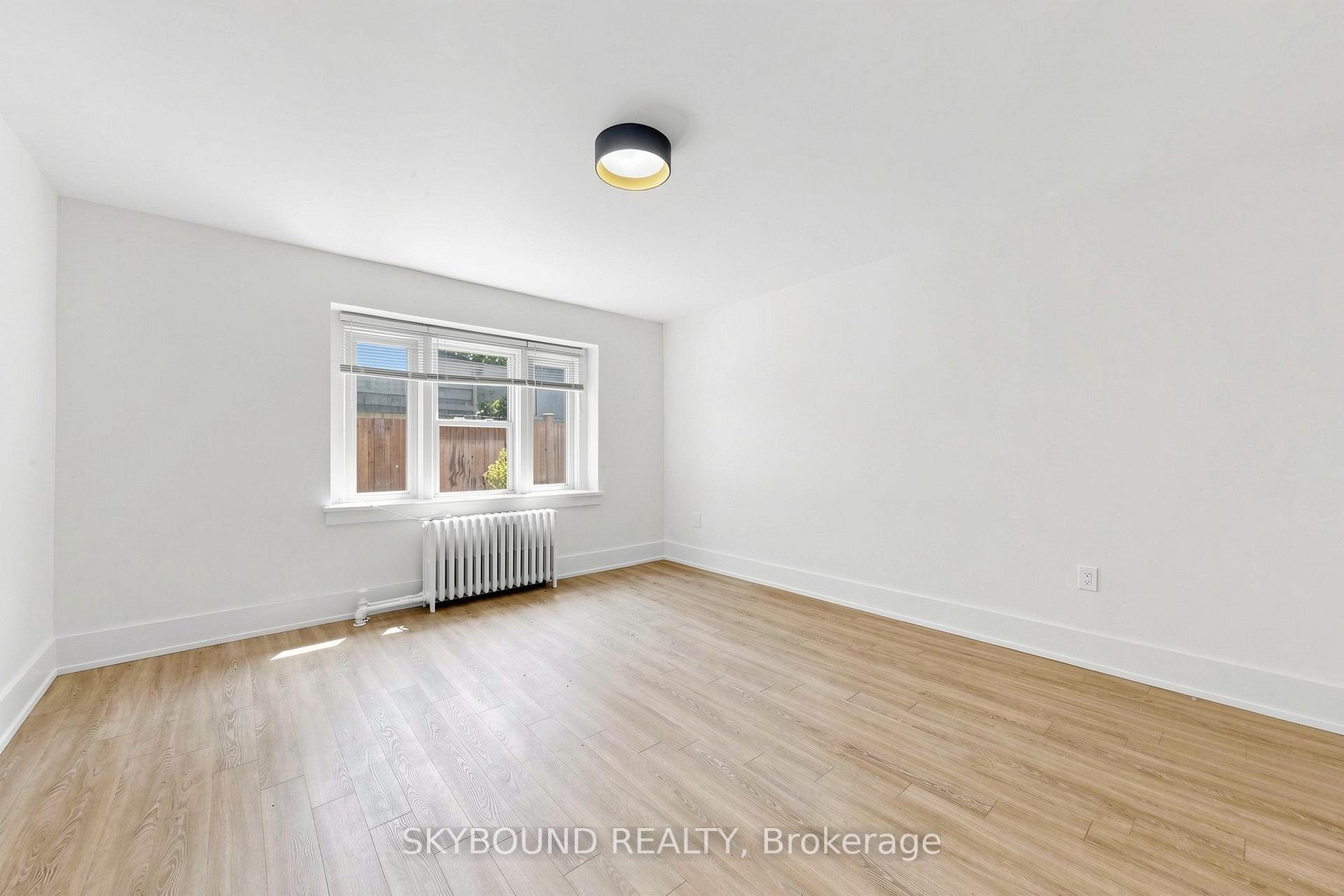 Photo 22 of Unit 11, 1165 Kingston Road, Scarborough, Birchcliffe-Cliffside — HOMEH