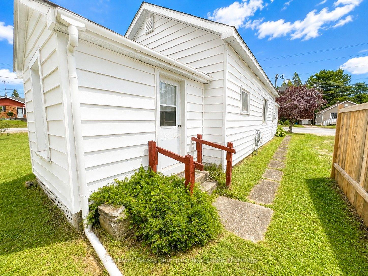 Photo 4 of 18 Eagle Lake Road, South River — HOMEH