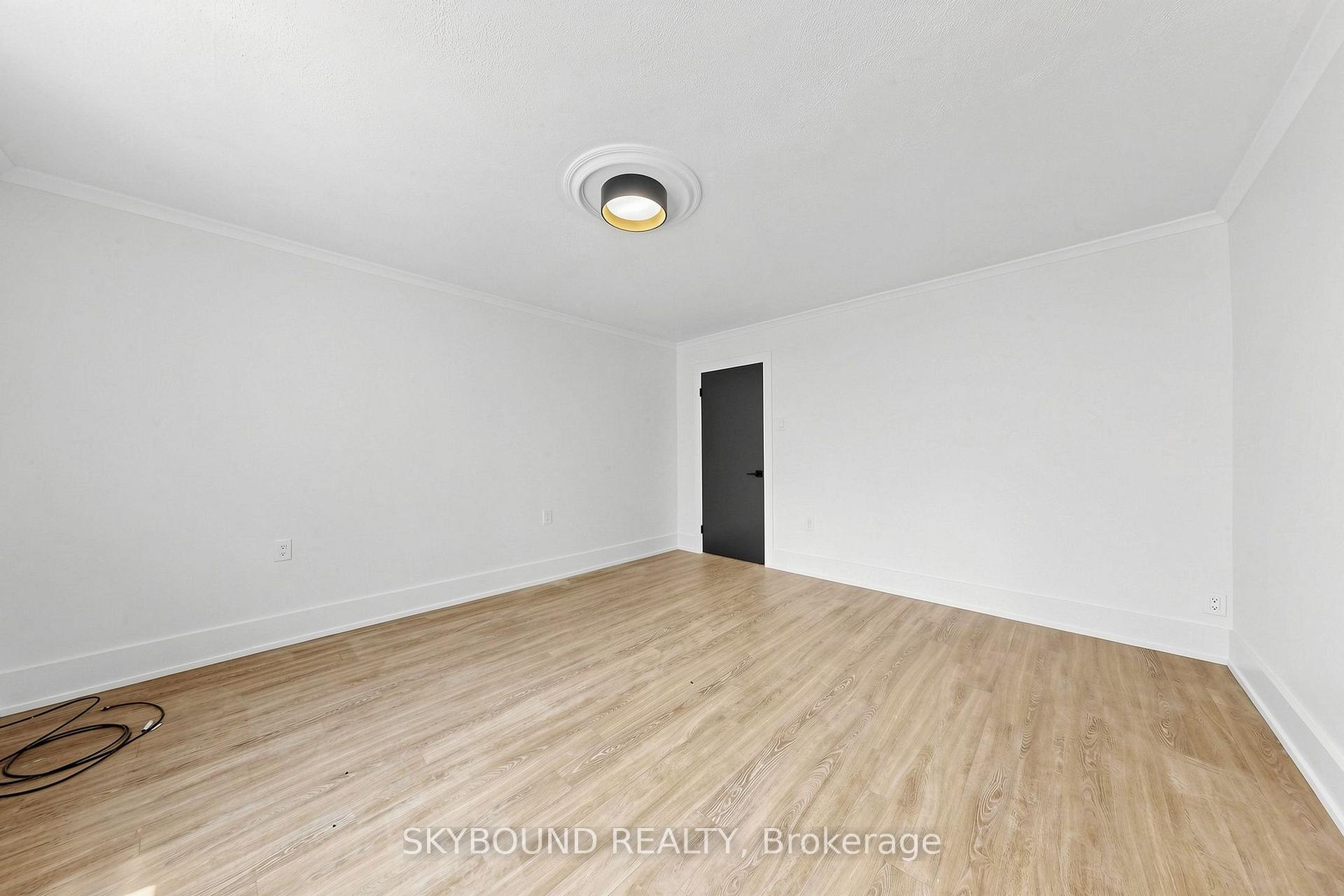 Photo 5 of Unit 15, 1165 Kingston Road, Scarborough, Birchcliffe-Cliffside — HOMEH