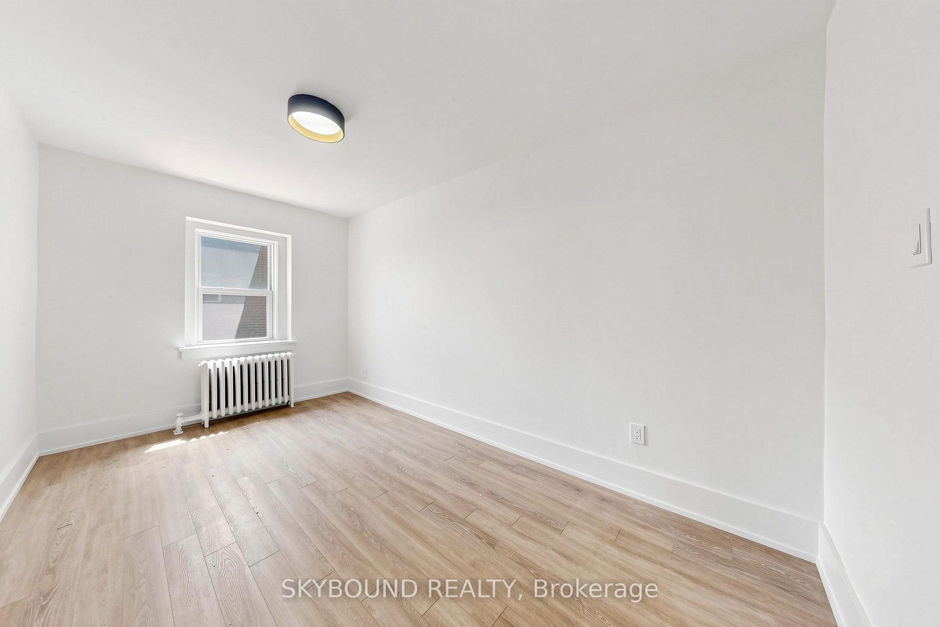 Photo 12 of Unit 15, 1165 Kingston Road, Scarborough, Birchcliffe-Cliffside — HOMEH