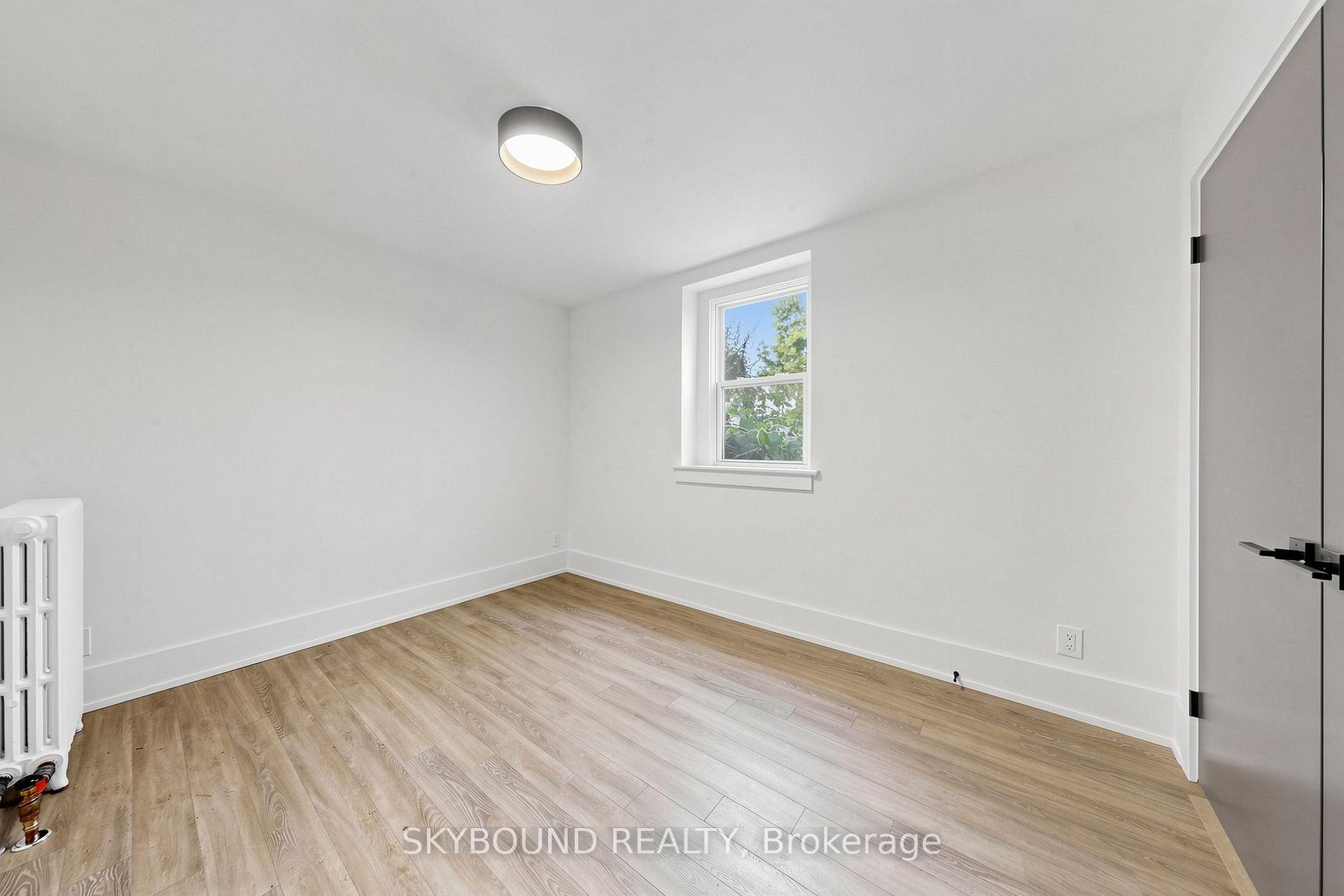 Photo 15 of Unit 15, 1165 Kingston Road, Scarborough, Birchcliffe-Cliffside — HOMEH