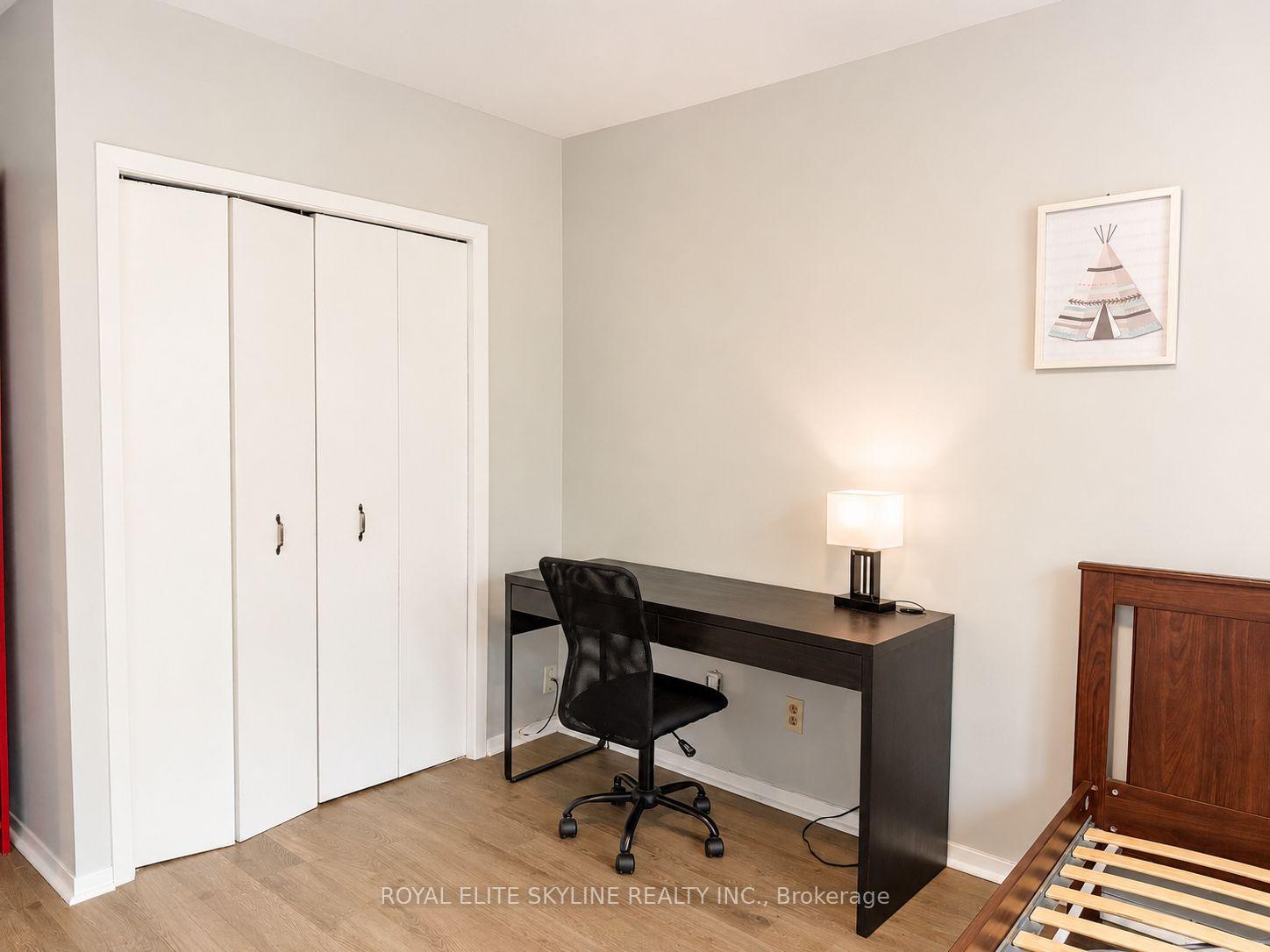 Photo 8 of 40 Clydesdale Drive, North York, Pleasant View — HOMEH