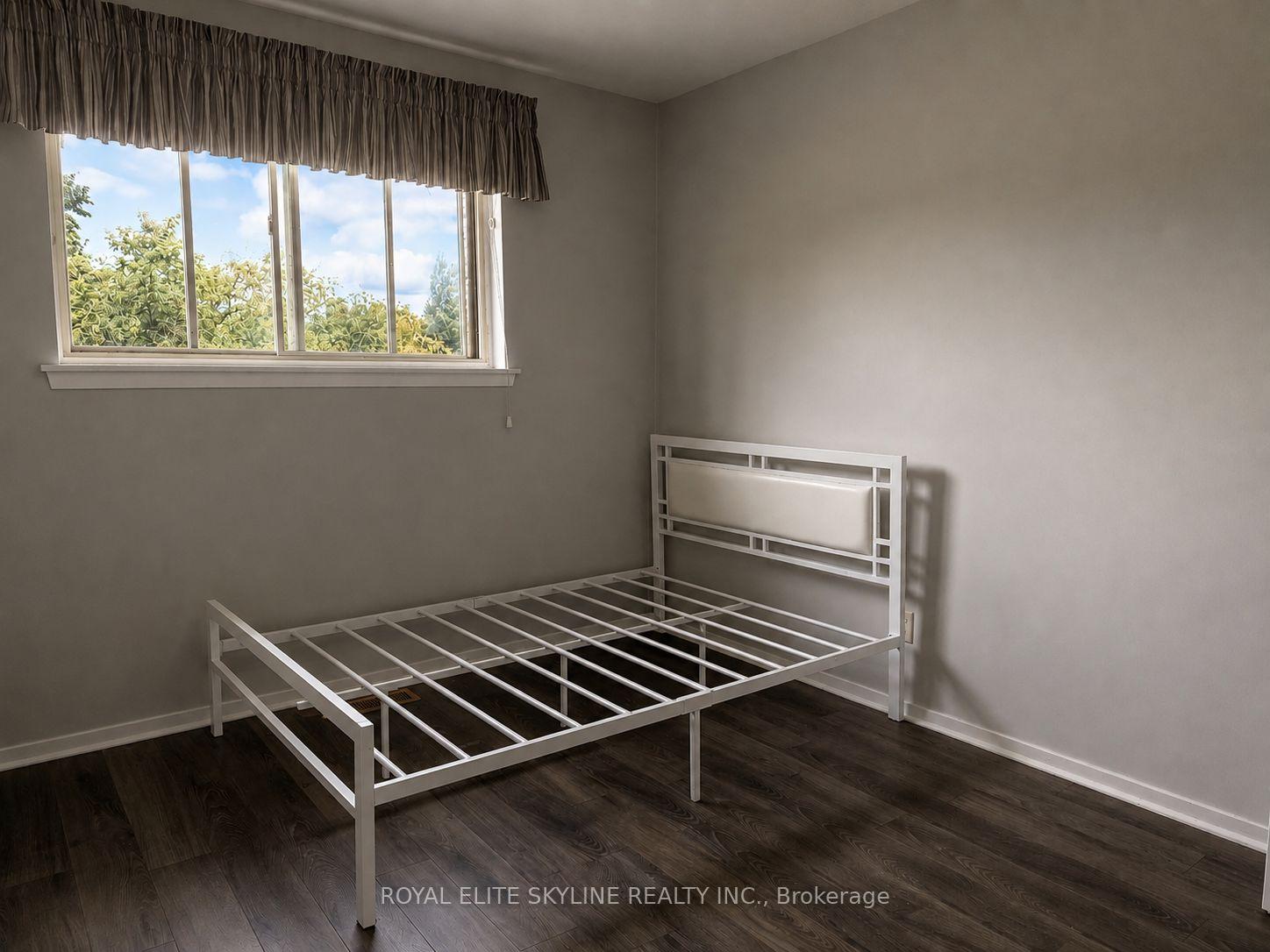 Photo 12 of 40 Clydesdale Drive, North York, Pleasant View — HOMEH