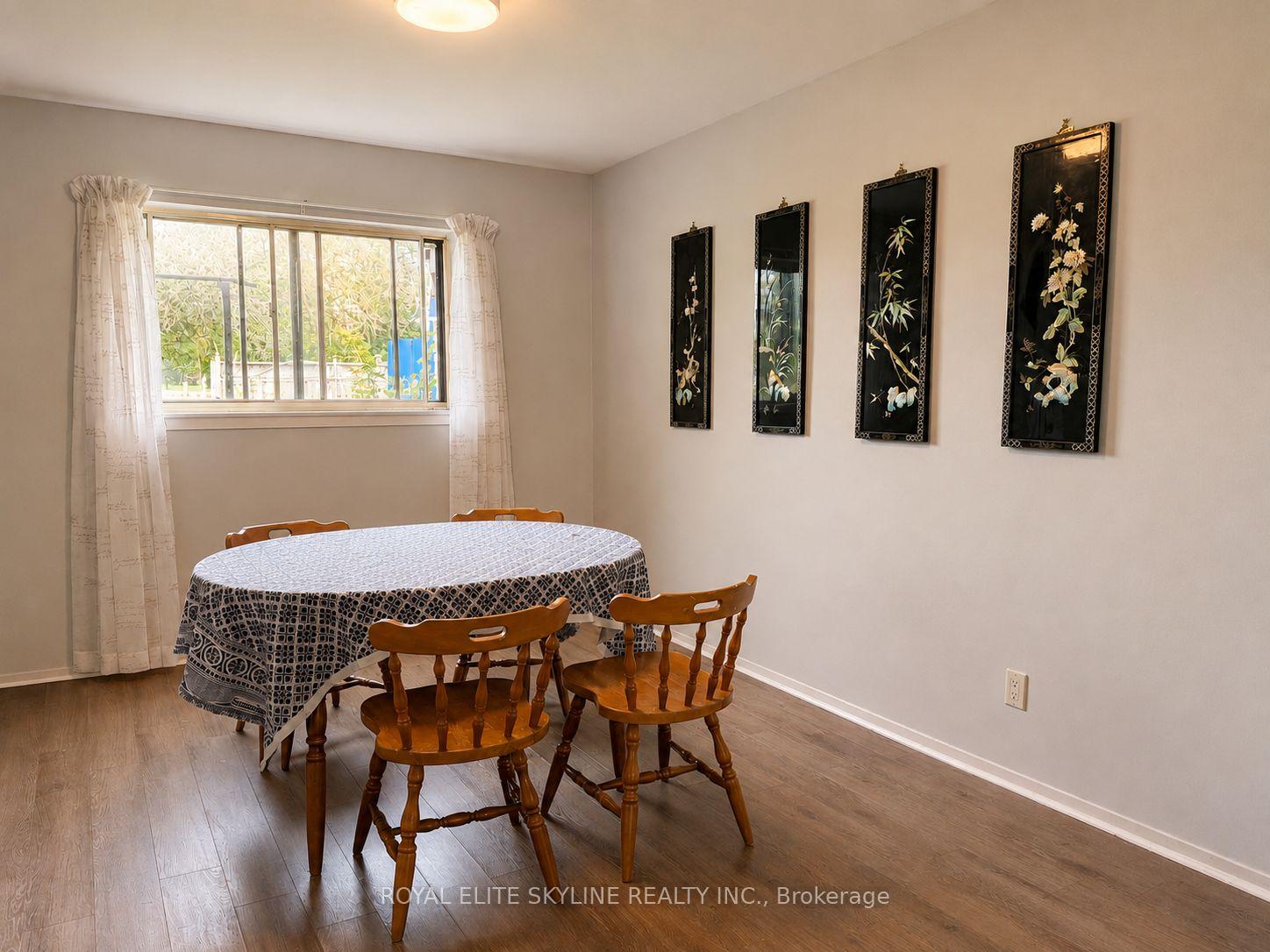 Photo 22 of 40 Clydesdale Drive, North York, Pleasant View — HOMEH