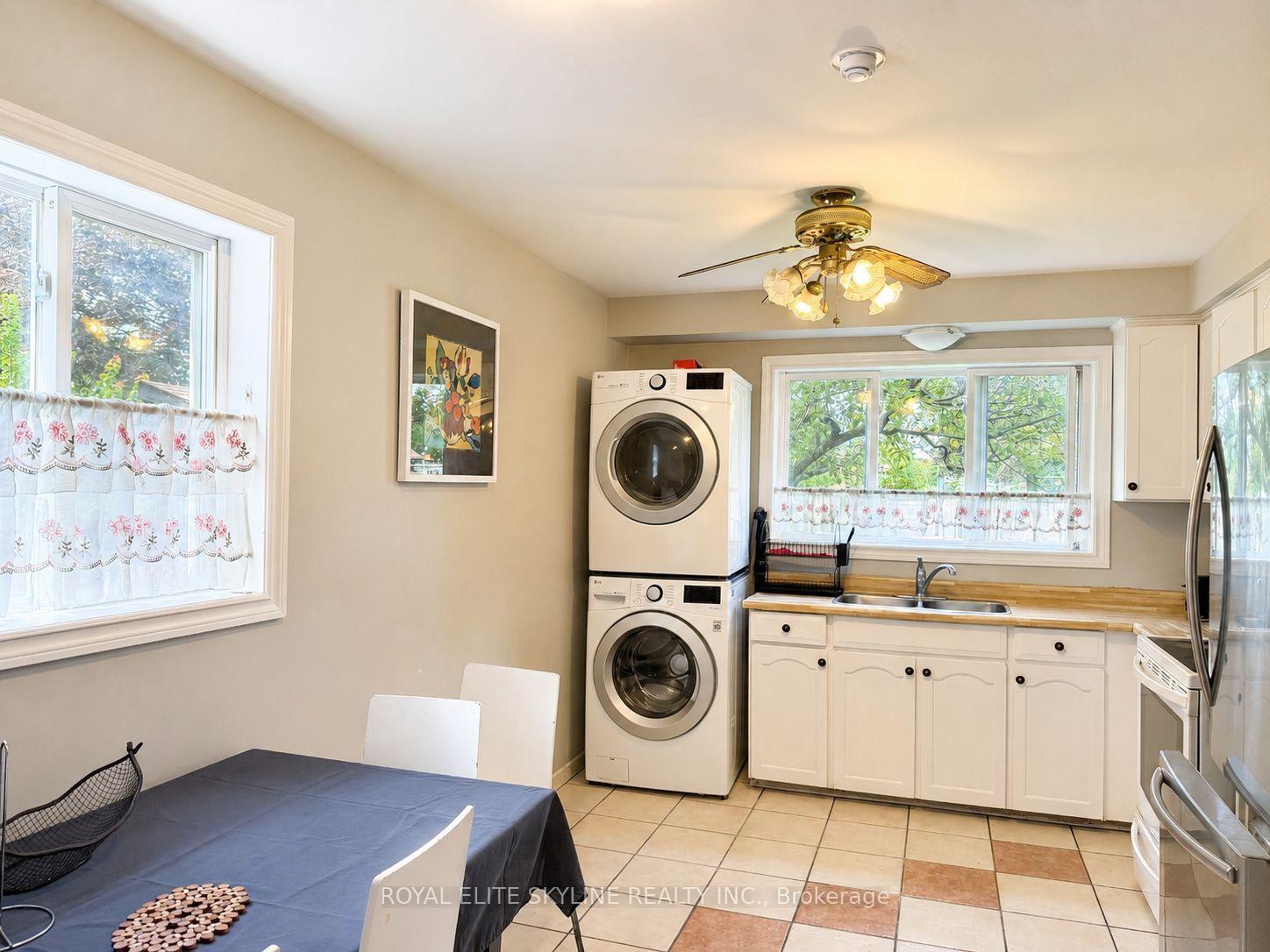Photo 23 of 40 Clydesdale Drive, North York, Pleasant View — HOMEH