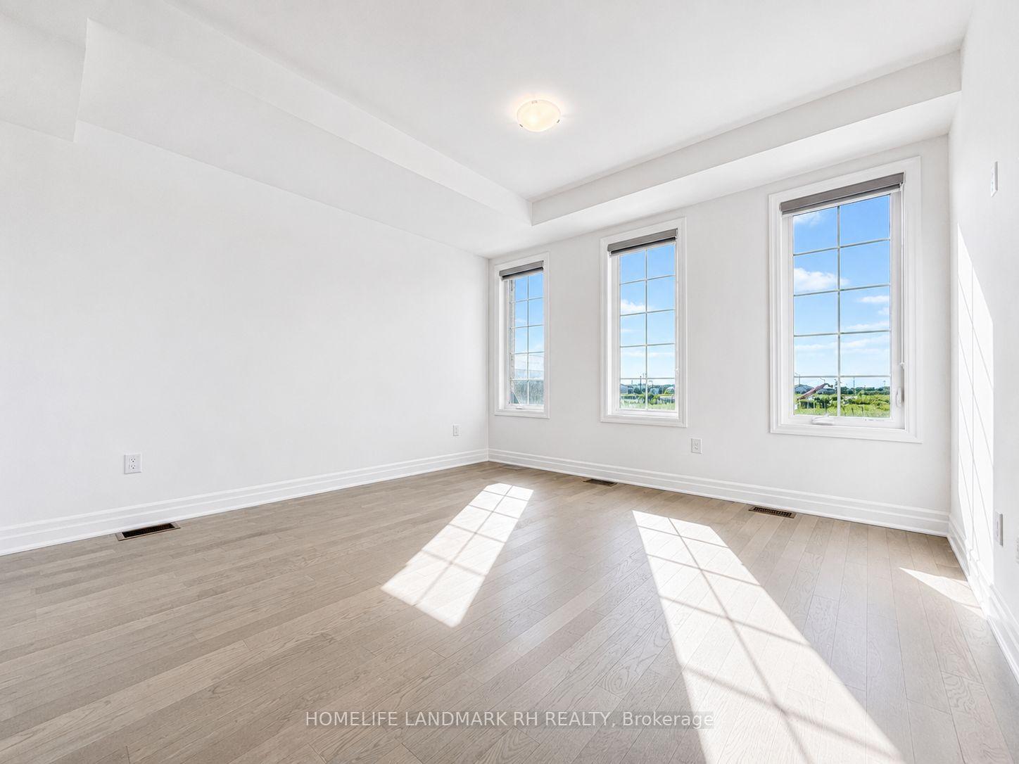 Photo 5 of 56 Azure Drive, Markham, Rural Markham — HOMEH