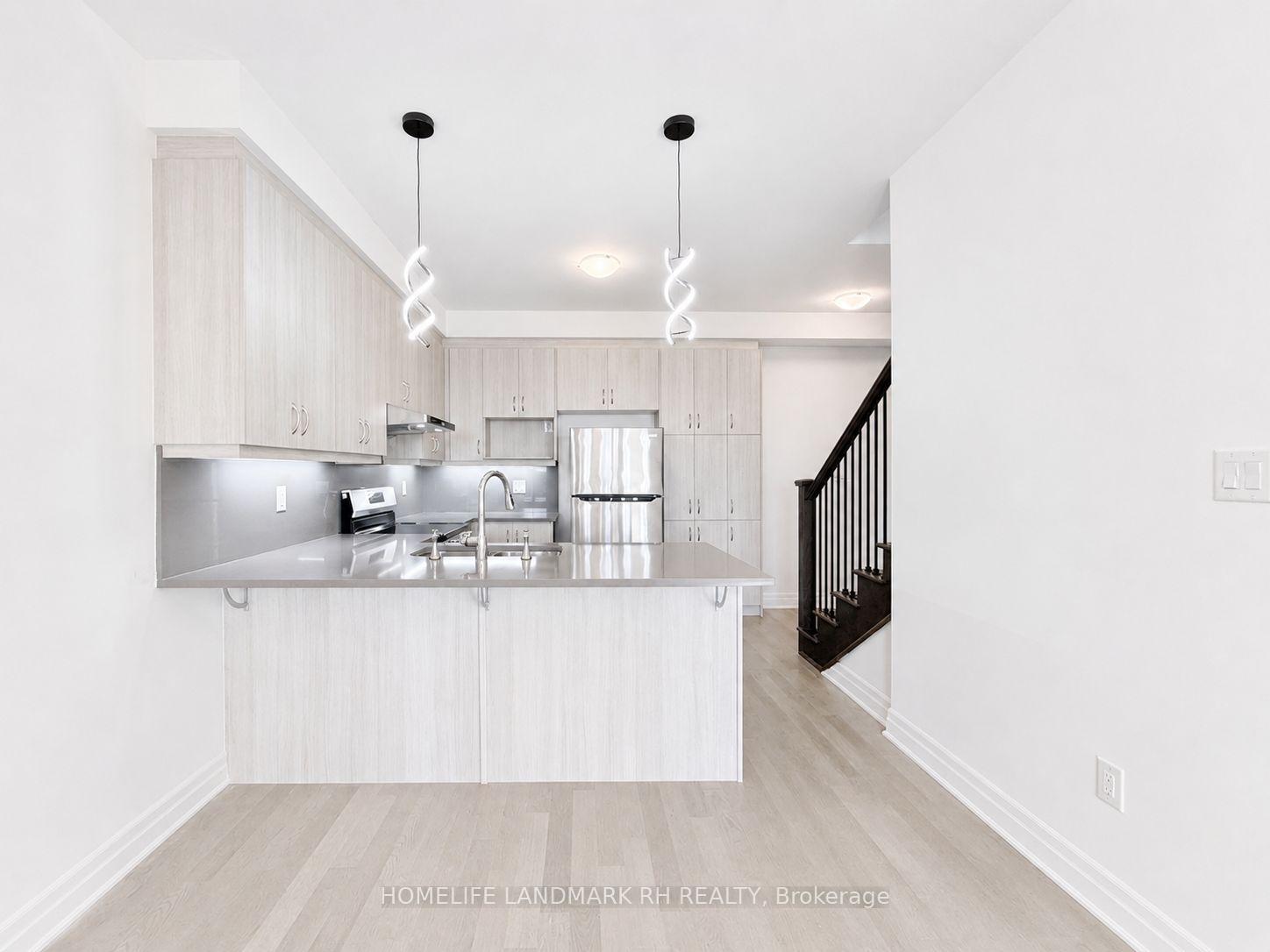 Photo 10 of 56 Azure Drive, Markham, Rural Markham — HOMEH