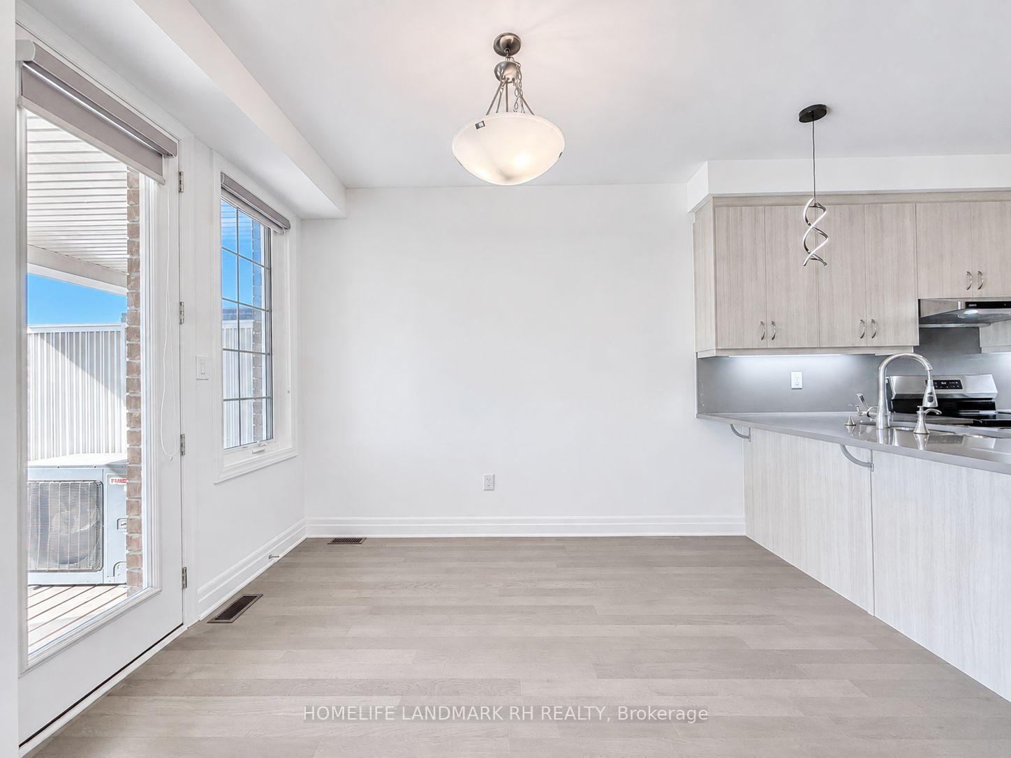 Photo 11 of 56 Azure Drive, Markham, Rural Markham — HOMEH