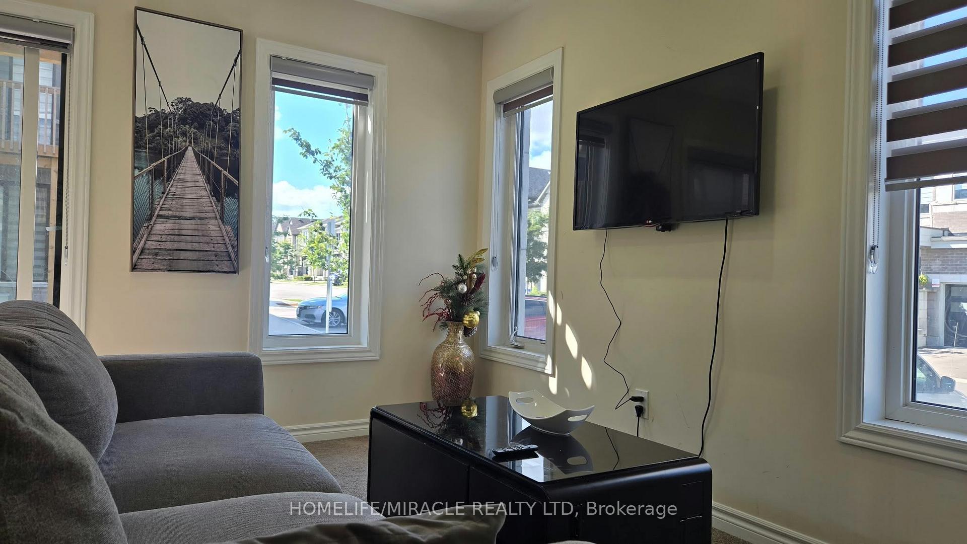 Photo 37 of 771 Chinook Path, Oshawa, Donevan — HOMEH