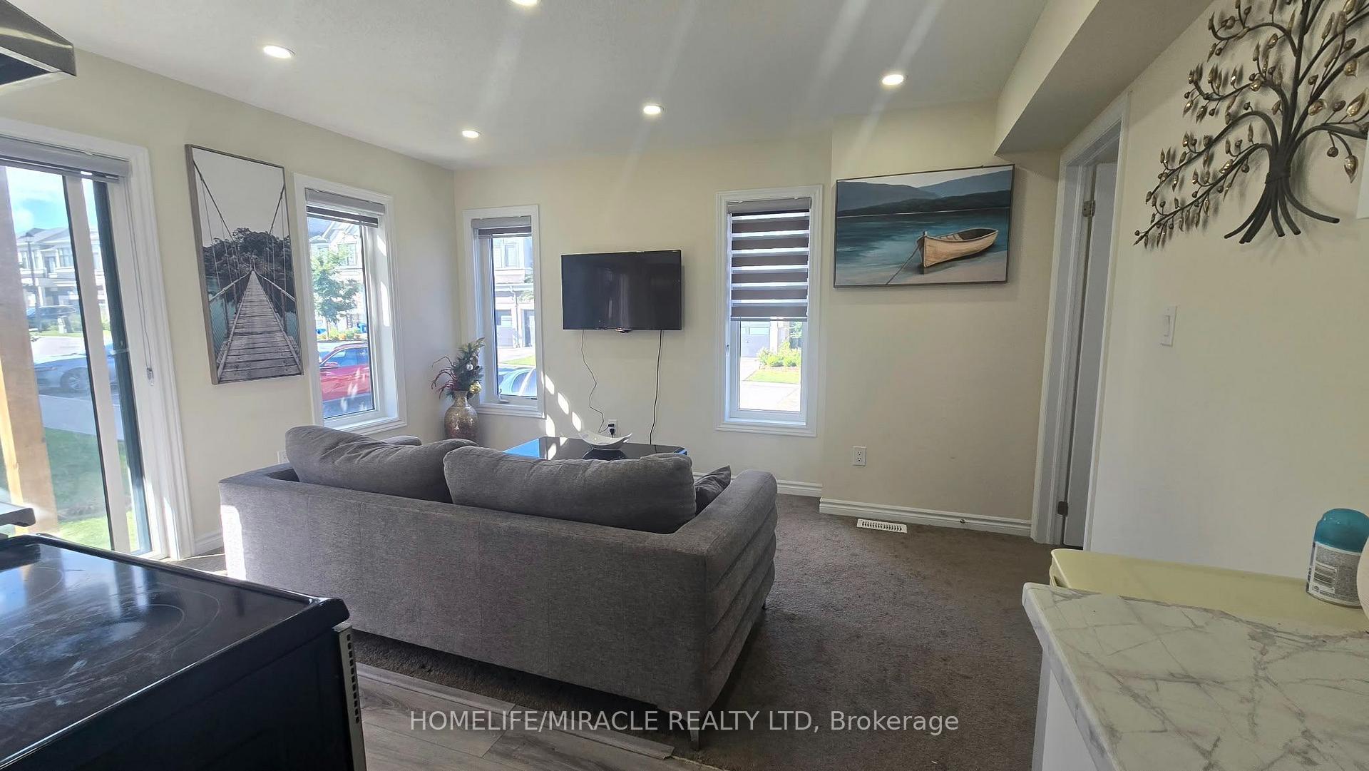 Photo 40 of 771 Chinook Path, Oshawa, Donevan — HOMEH