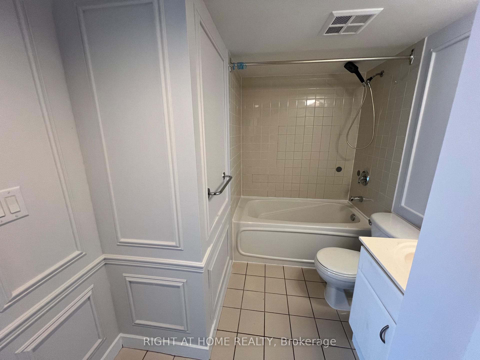 Photo 8 of Unit 1615, 36 Lee Centre Drive, Scarborough, Woburn — HOMEH