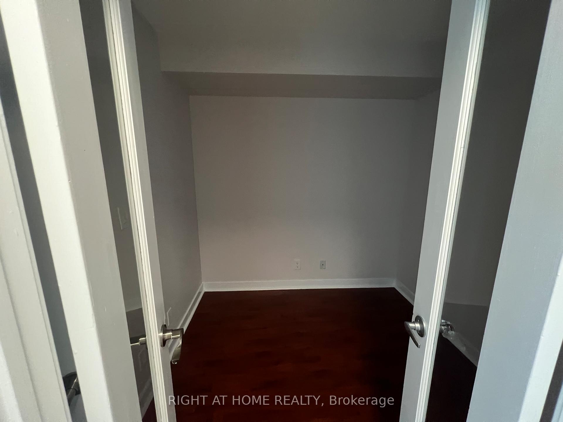 Photo 11 of Unit 1615, 36 Lee Centre Drive, Scarborough, Woburn — HOMEH
