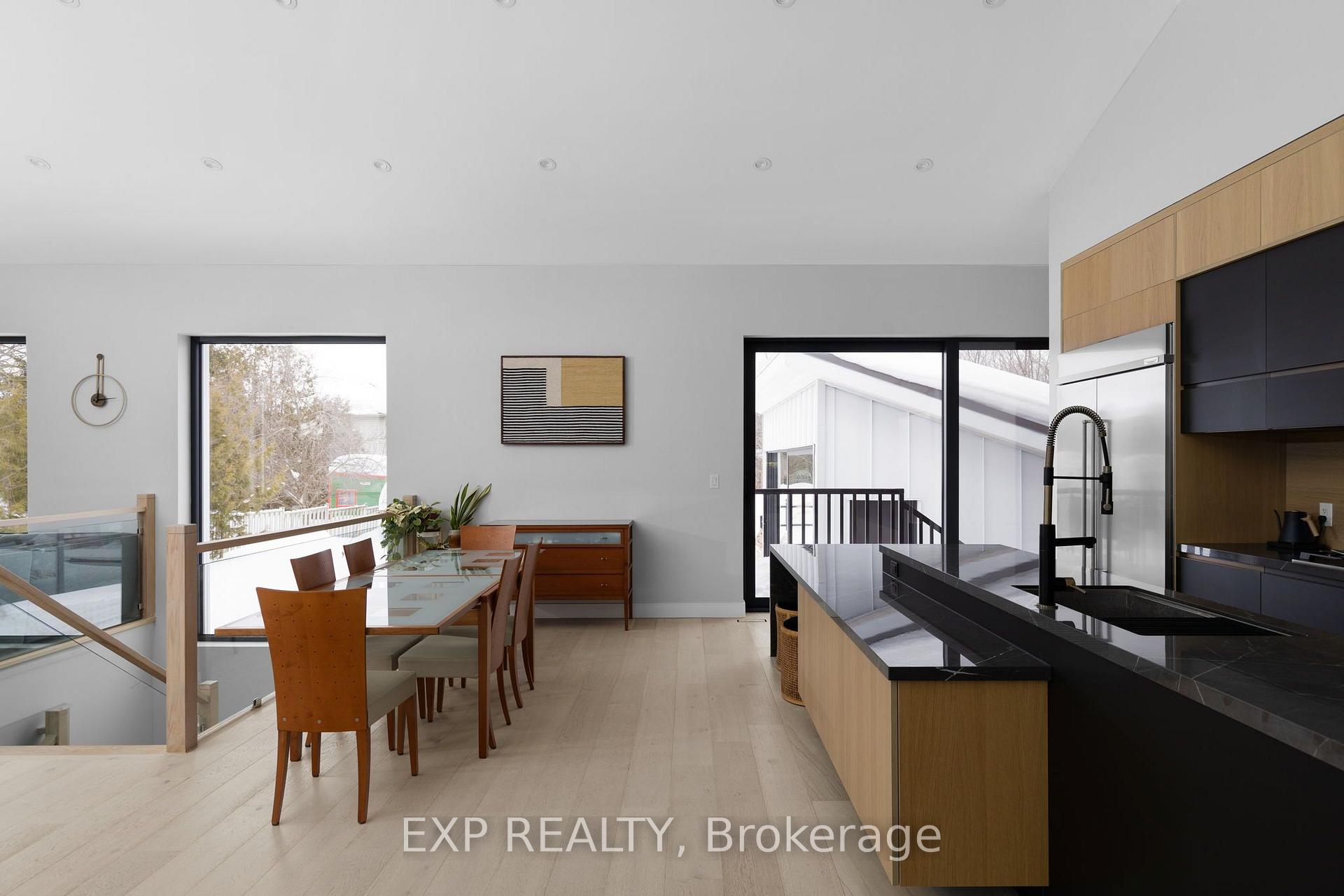 Photo 8 of 236 Cox Mill Road, Barrie, Painswick North — HOMEH