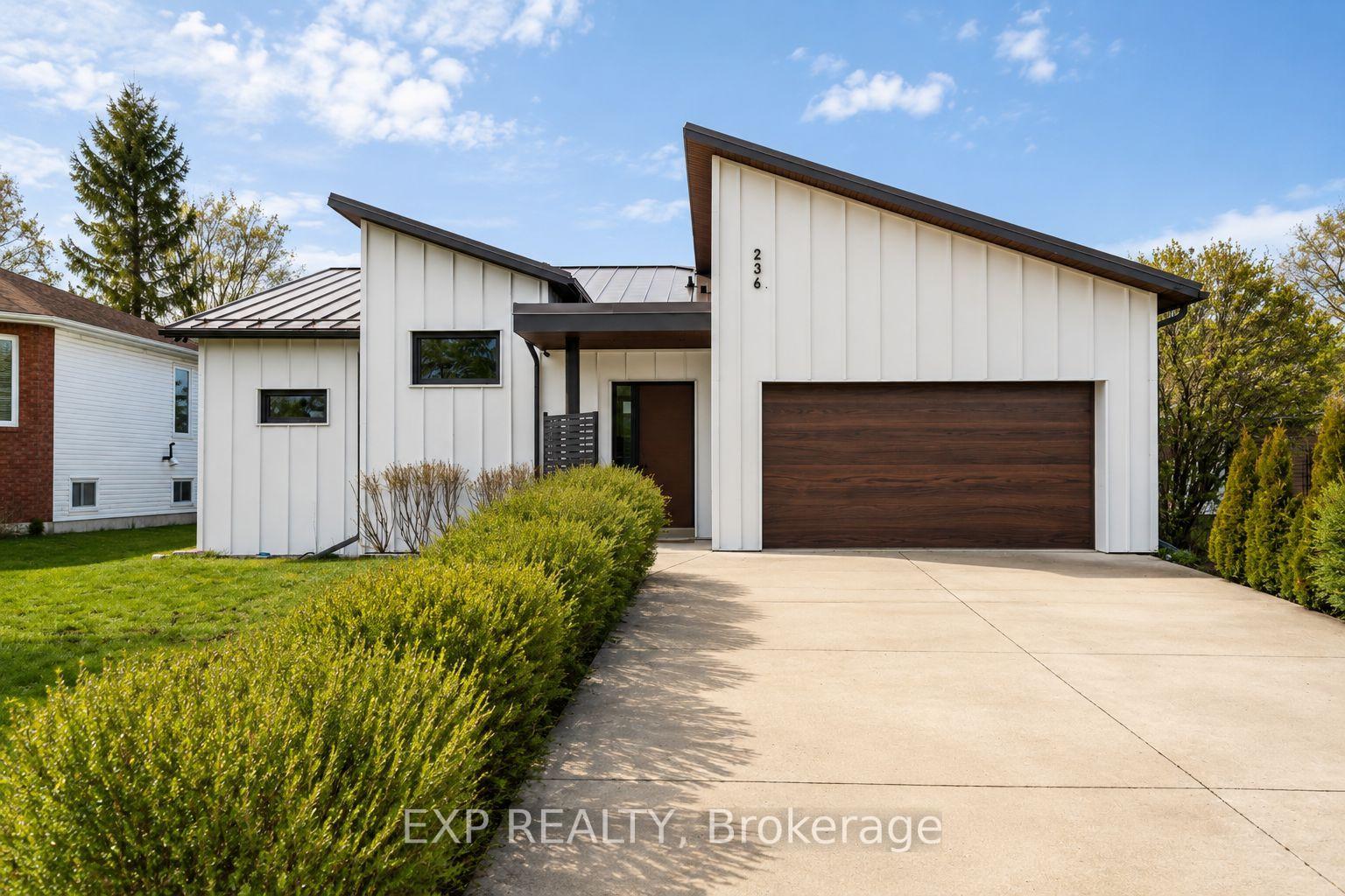 Photo 4 of 236 Cox Mill Road, Barrie, Painswick North — HOMEH