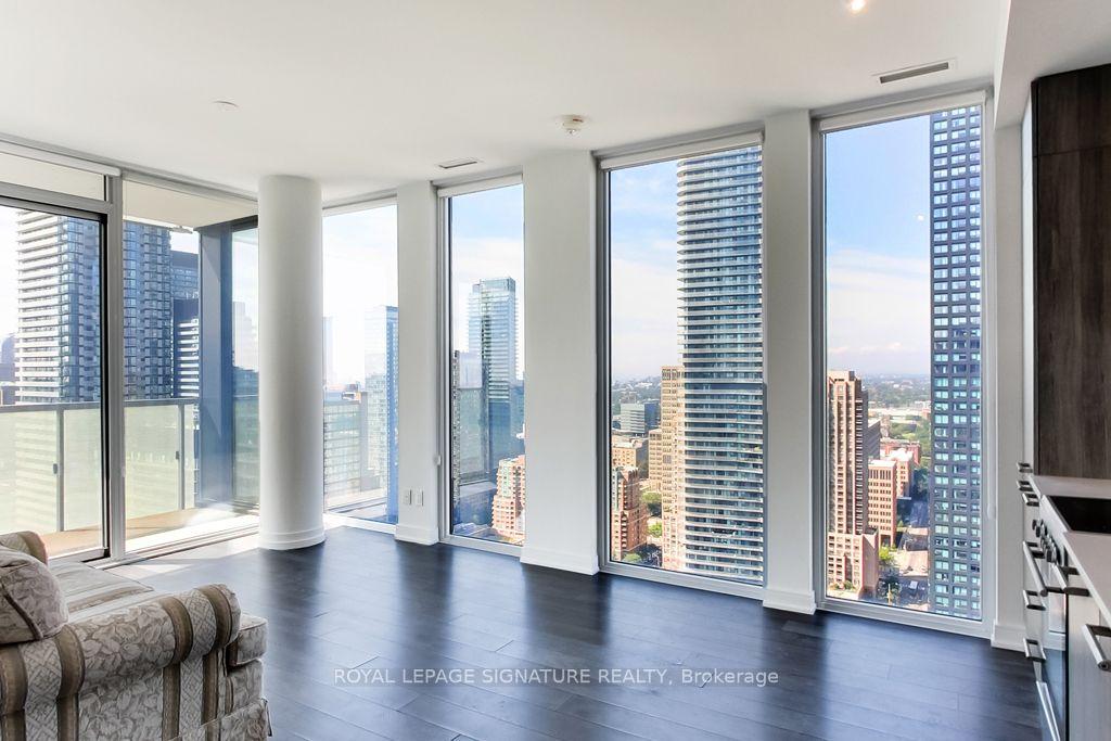 Photo 2 of Unit 3402, 28 Wellesley Street E, Toronto, Church-Yonge Corridor — HOMEH