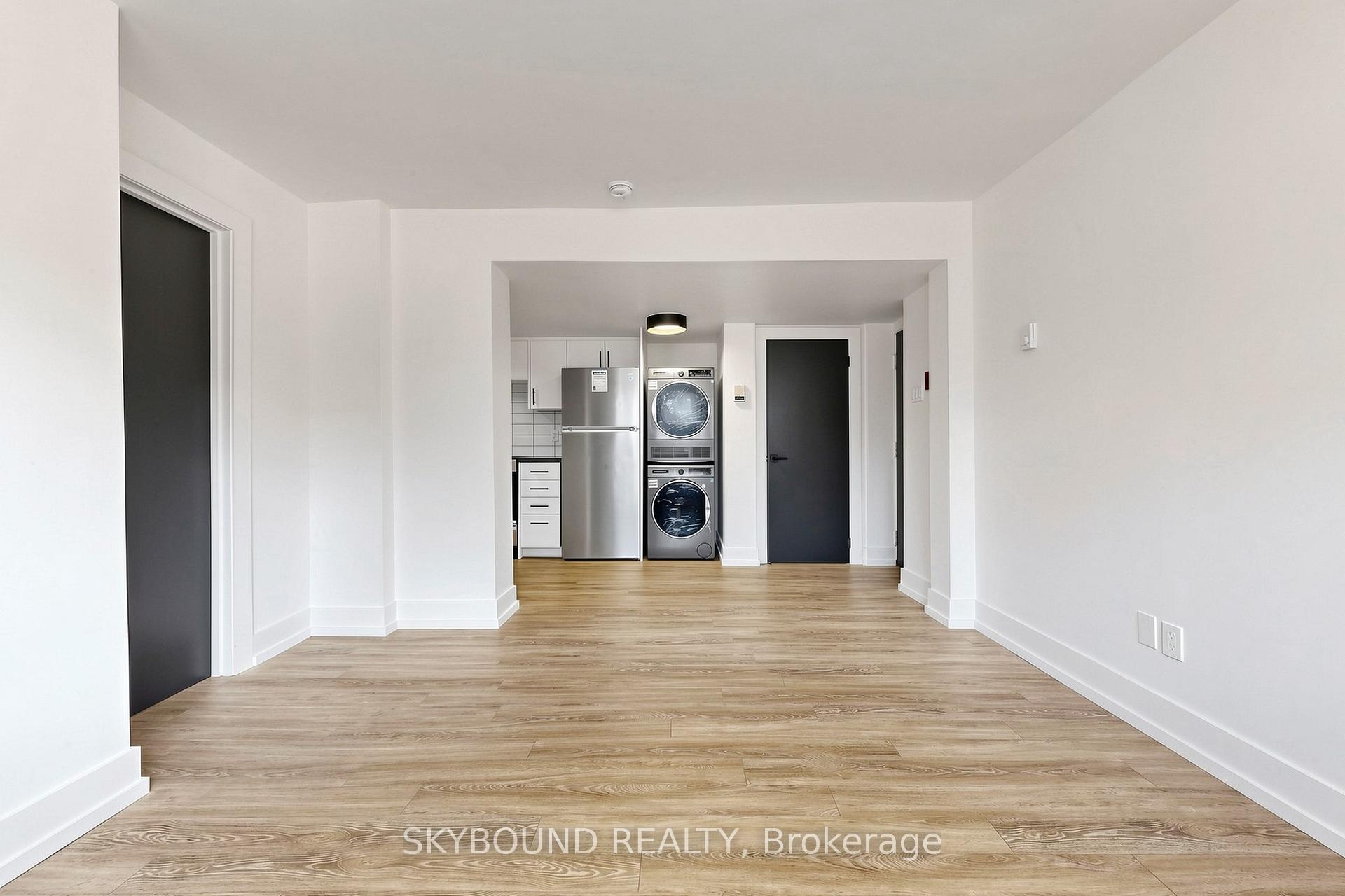 Front of Unit B, 139 Wineva Avenue
