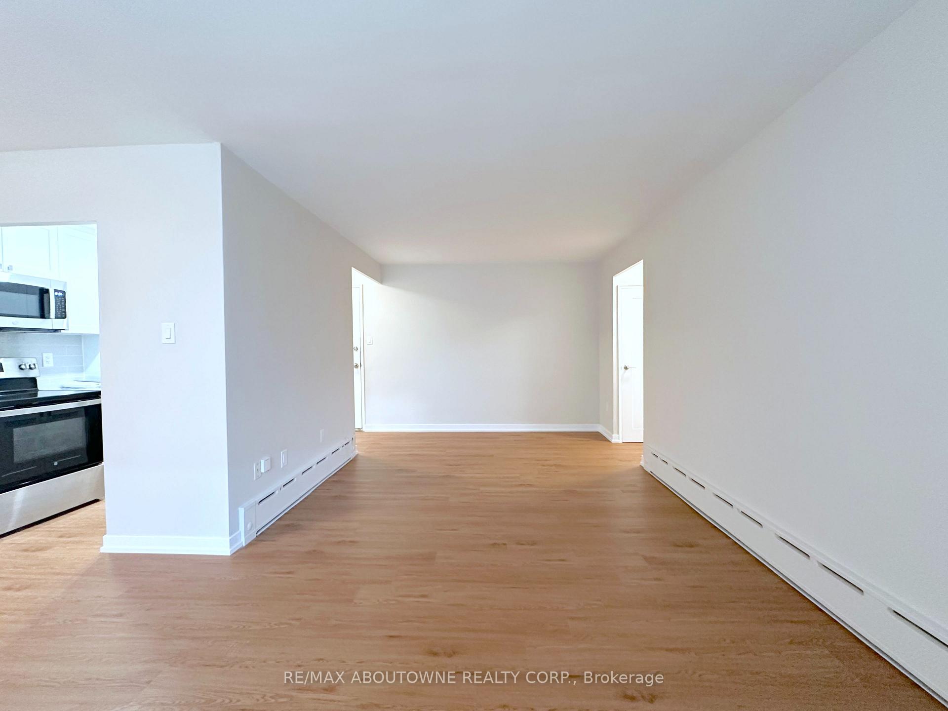 Photo 6 of Unit 506, 300 St Clair Avenue W, Toronto, Casa Loma — HOMEH