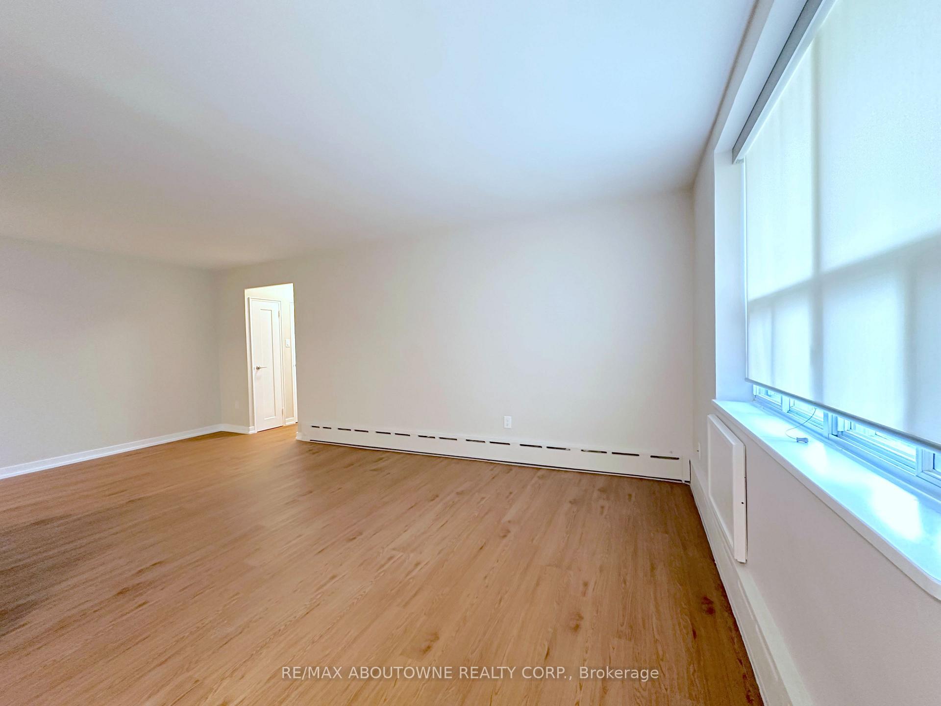 Photo 8 of Unit 506, 300 St Clair Avenue W, Toronto, Casa Loma — HOMEH