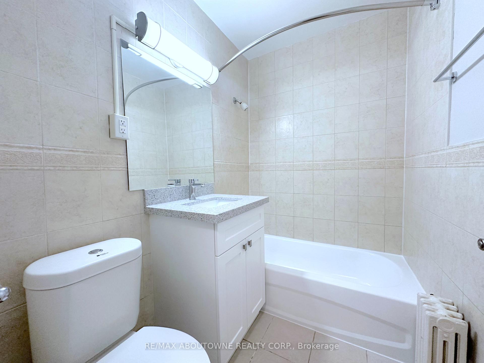 Photo 11 of Unit 506, 300 St Clair Avenue W, Toronto, Casa Loma — HOMEH