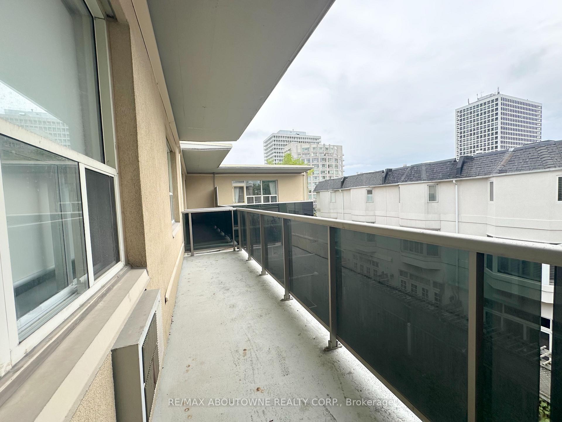 Photo 12 of Unit 506, 300 St Clair Avenue W, Toronto, Casa Loma — HOMEH