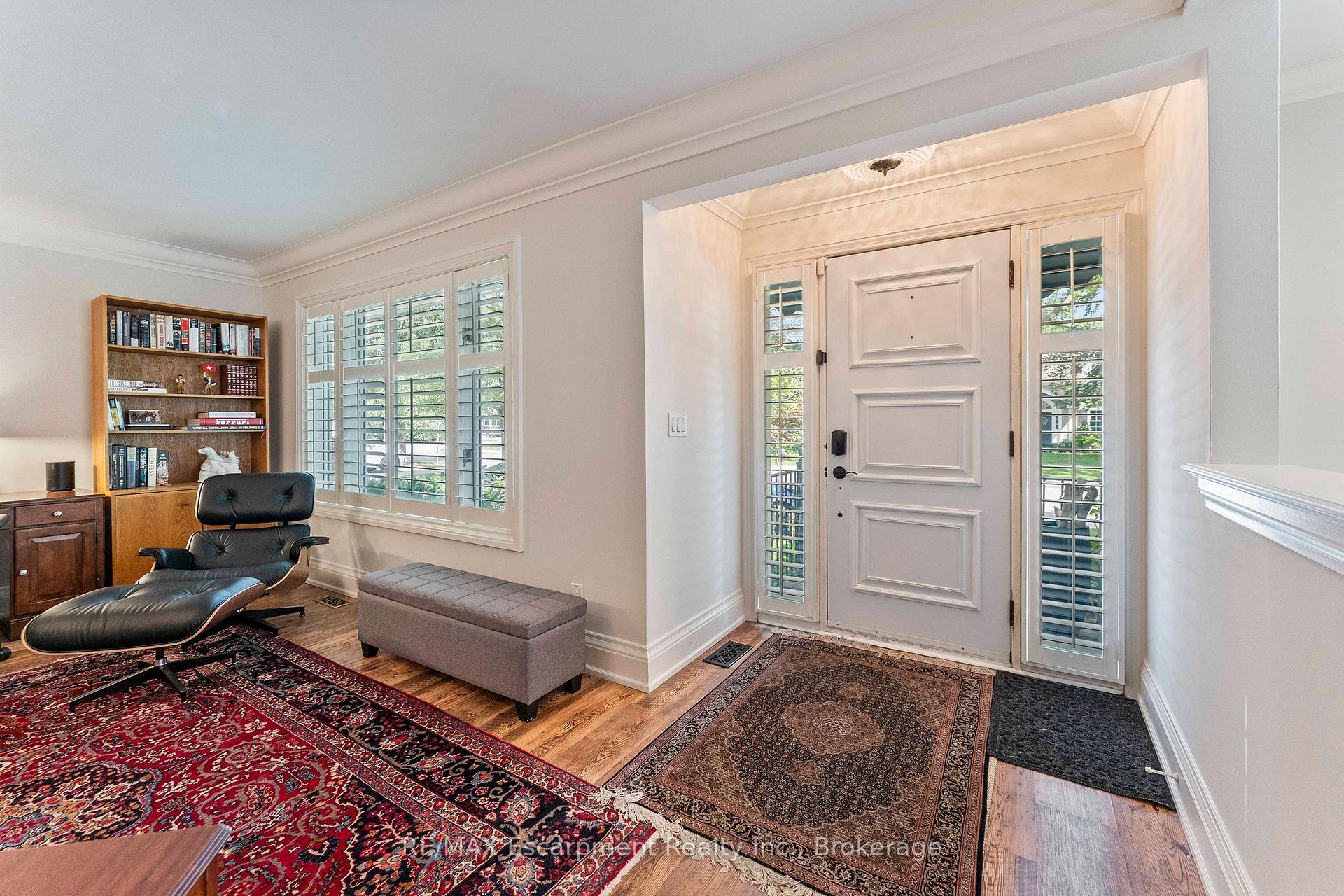 Photo 4 of 380 Watson Avenue, Oakville, Old Oakville — HOMEH