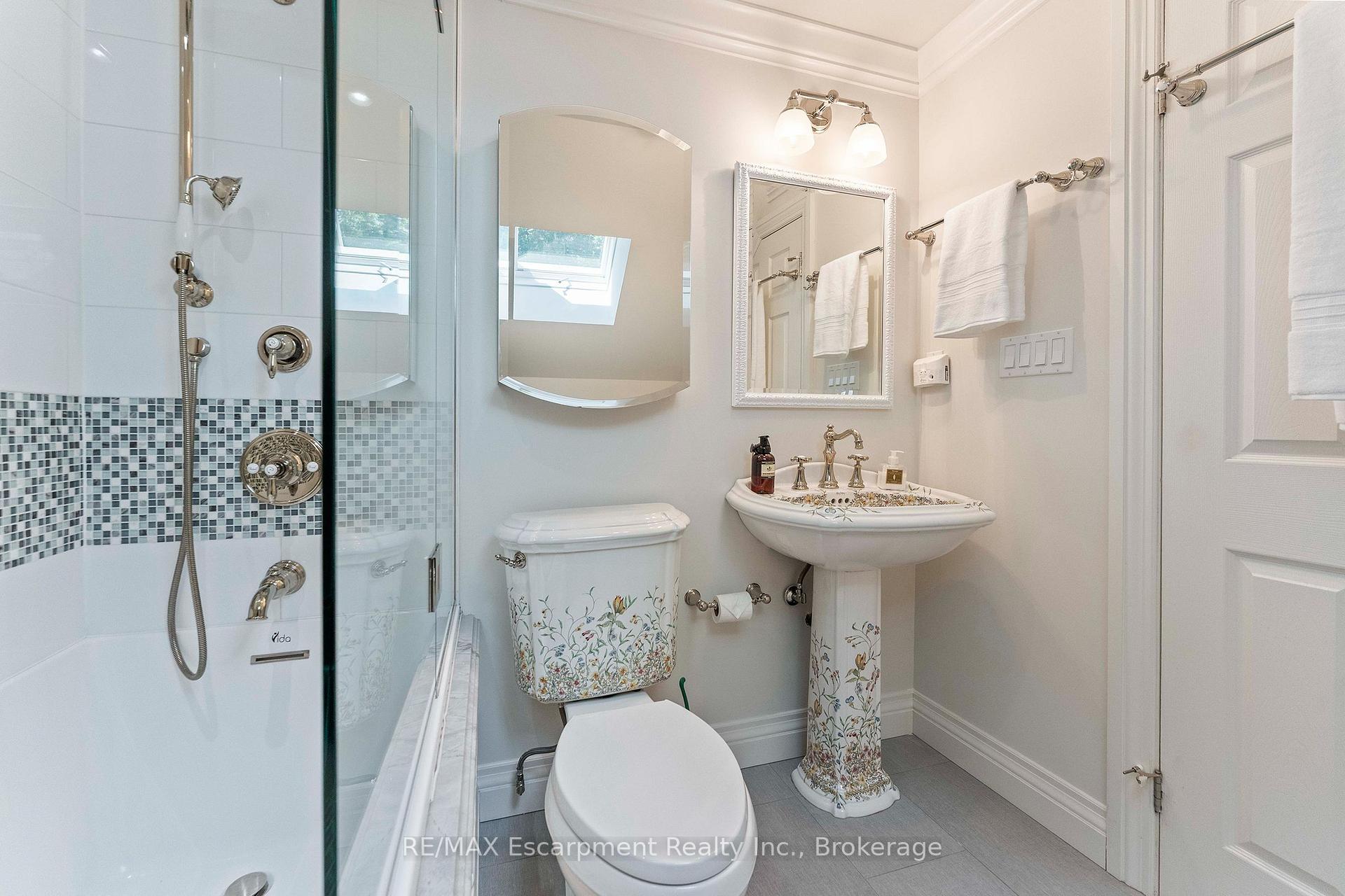 Photo 35 of 380 Watson Avenue, Oakville, Old Oakville — HOMEH