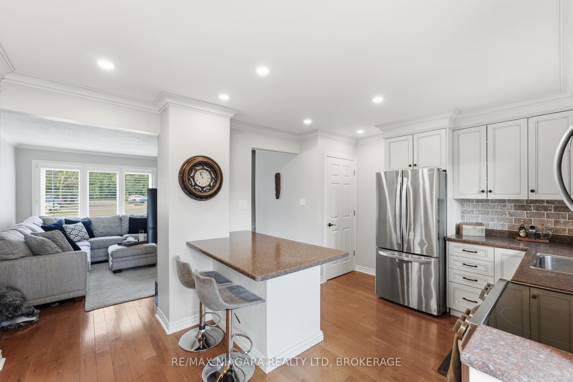 Photo 9 of Unit 35, 2 Weiden Street, St. Catharines, Bunting/Linwell — HOMEH