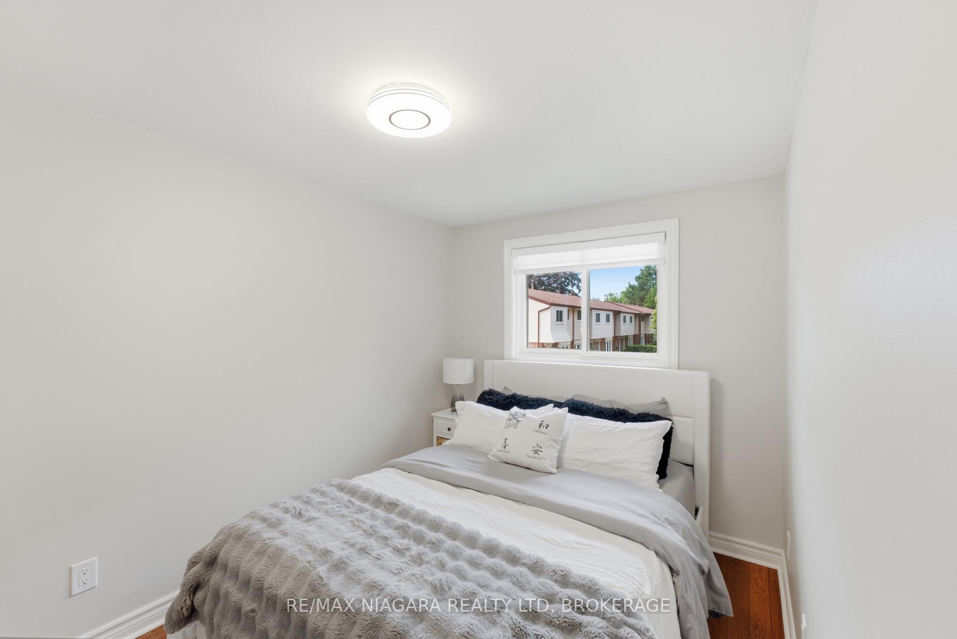 Photo 13 of Unit 35, 2 Weiden Street, St. Catharines, Bunting/Linwell — HOMEH
