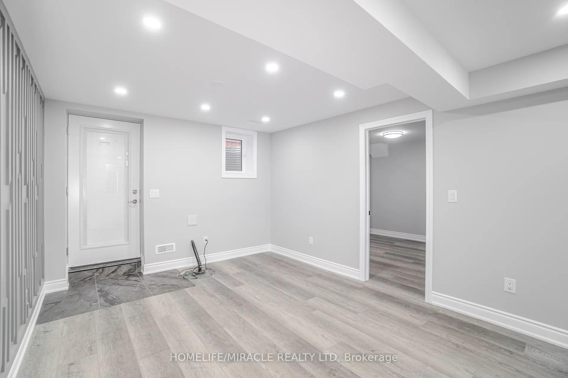Photo 13 of Unit 2, 15 Averill Road, Brampton, Northwest Brampton — HOMEH