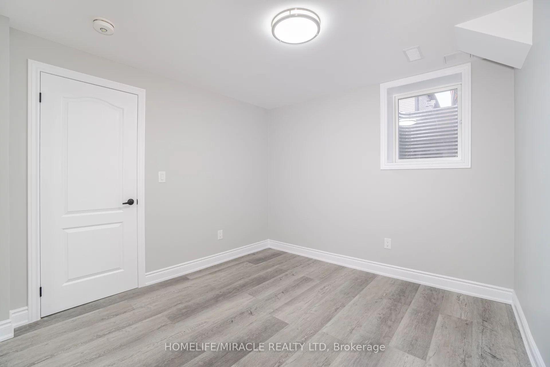 Photo 14 of Unit 2, 15 Averill Road, Brampton, Northwest Brampton — HOMEH