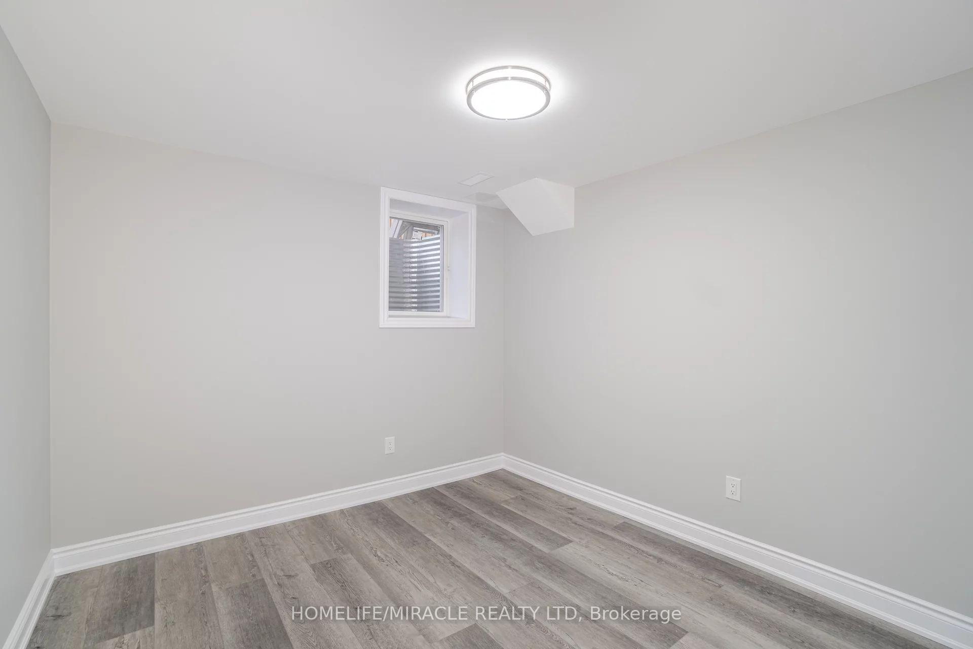 Photo 15 of Unit 2, 15 Averill Road, Brampton, Northwest Brampton — HOMEH