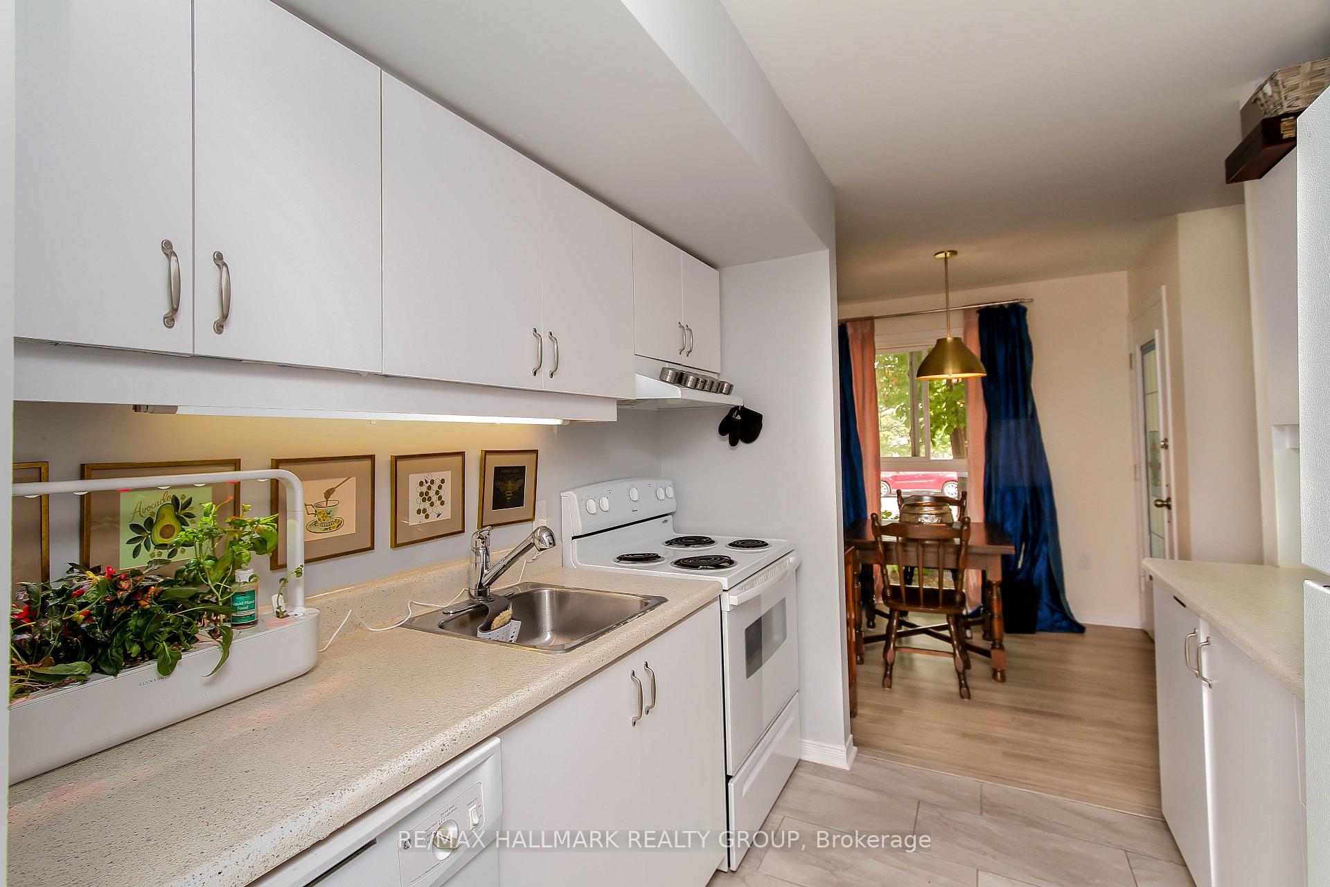 Photo 9 of Unit 8, 3 Armstrong Street, Ottawa, Hintonburg — HOMEH