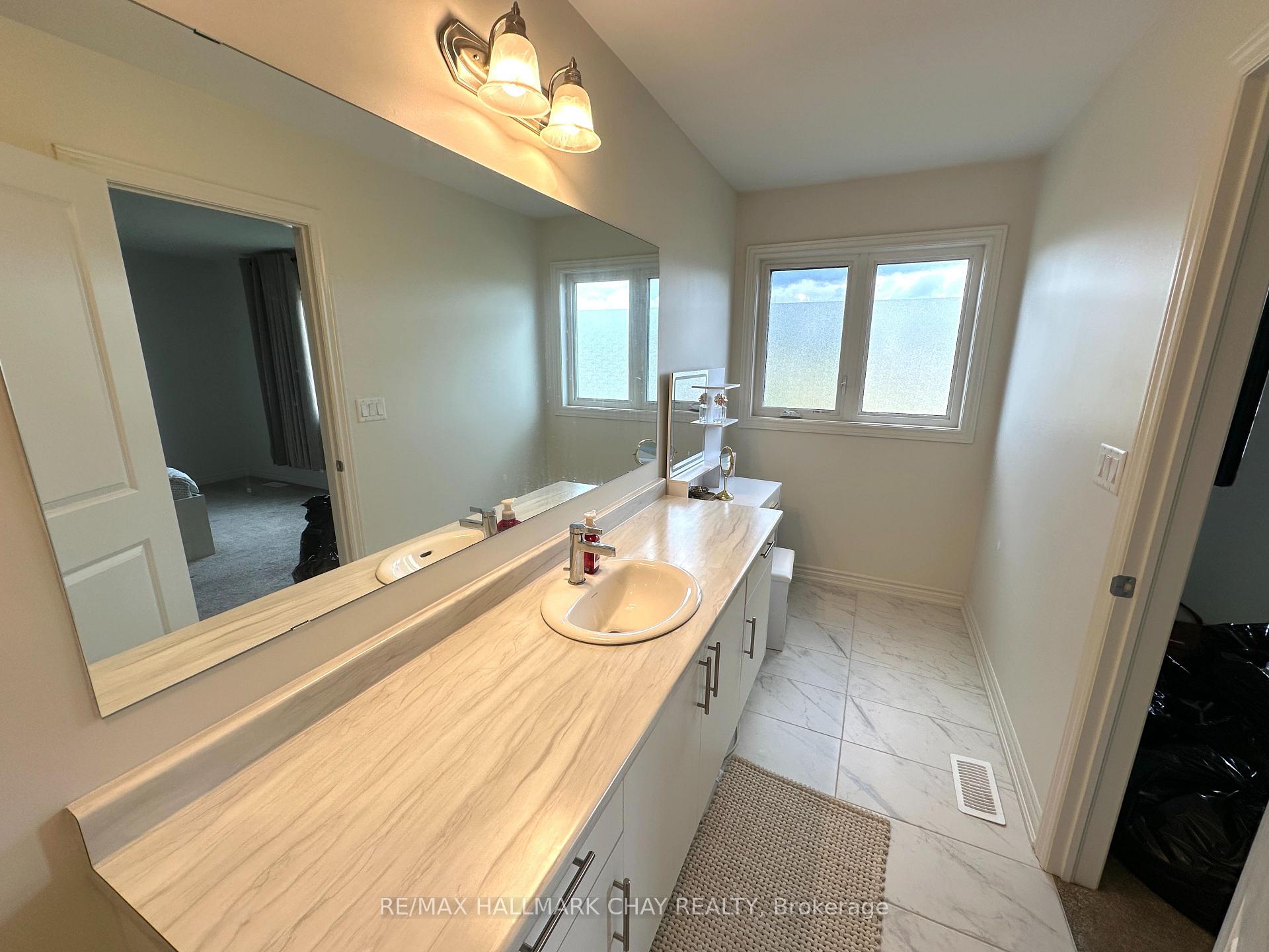 Photo 25 of 171 Shepherd Drive, Barrie, Rural Barrie Southeast — HOMEH
