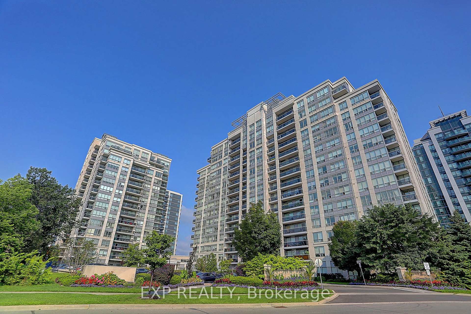 Photo 1 of Unit 1404, 60 Disera Drive, Vaughan, Beverley Glen — HOMEH