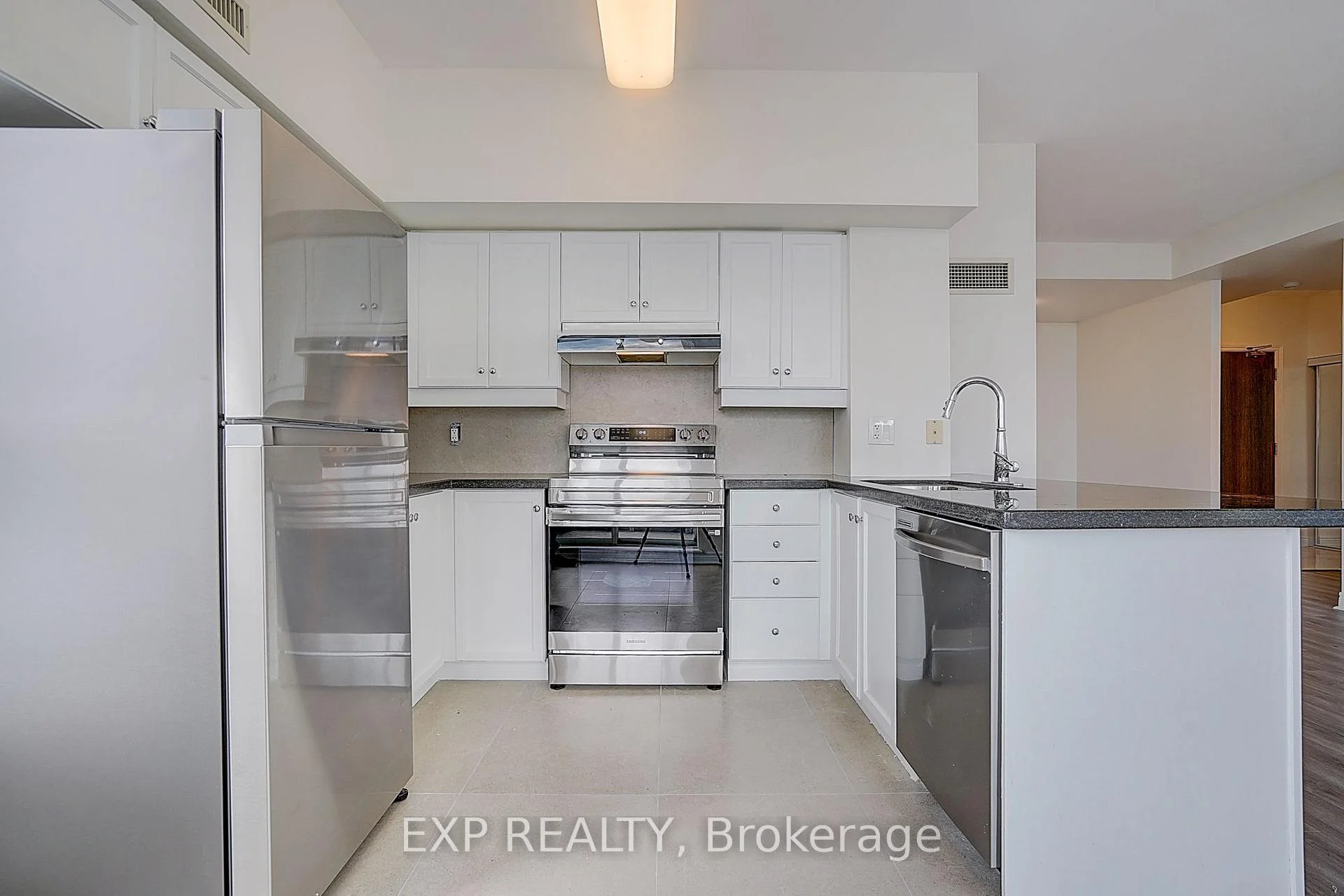 Photo 11 of Unit 1404, 60 Disera Drive, Vaughan, Beverley Glen — HOMEH