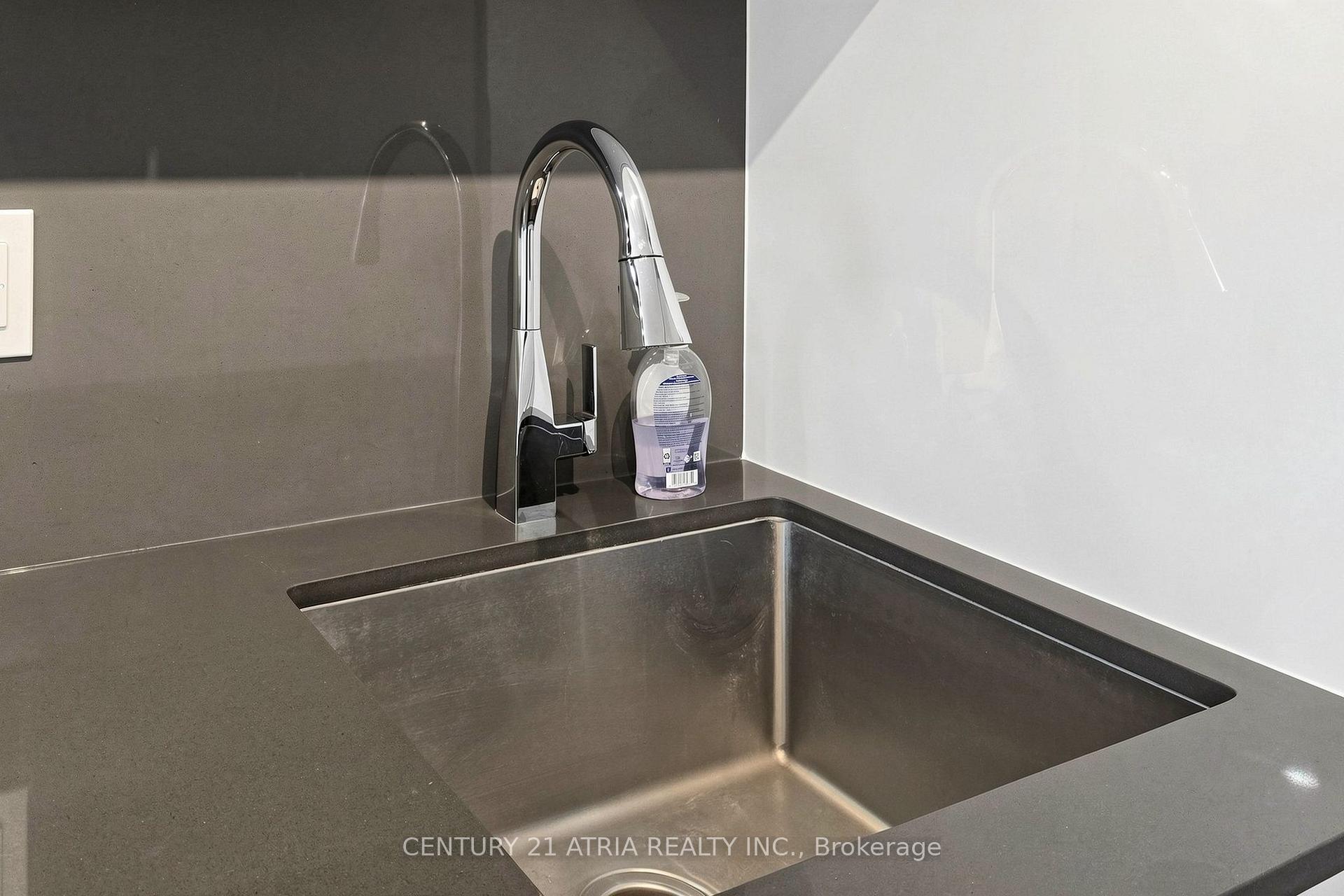 Photo 20 of Unit 508, 30 Upper Mall Way, Vaughan, Brownridge — HOMEH