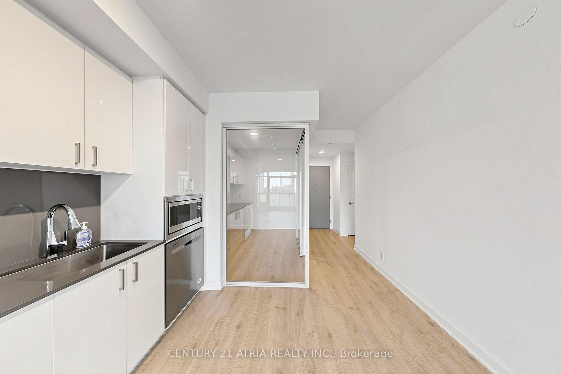 Photo 21 of Unit 508, 30 Upper Mall Way, Vaughan, Brownridge — HOMEH