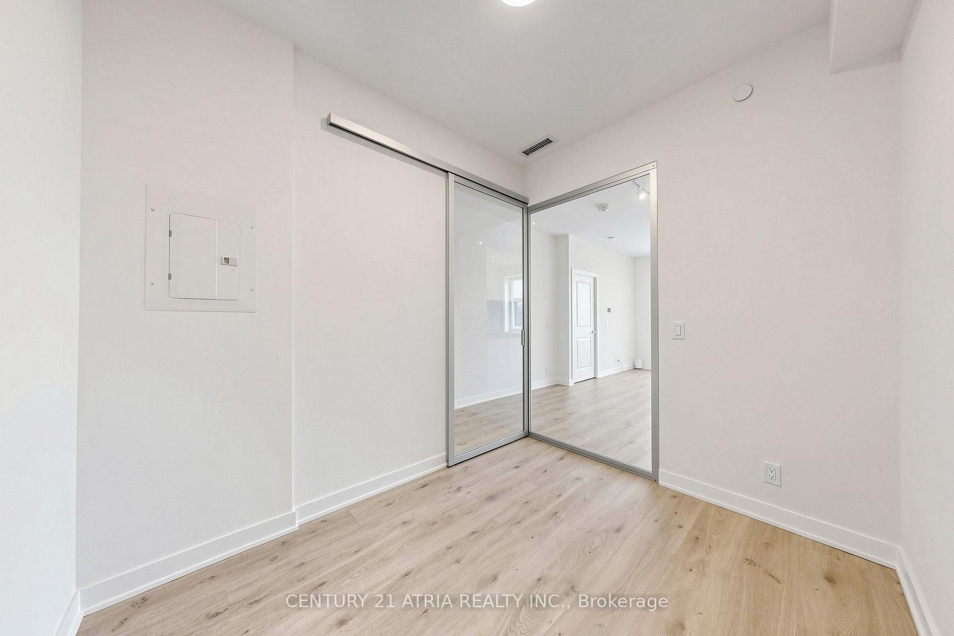 Photo 23 of Unit 508, 30 Upper Mall Way, Vaughan, Brownridge — HOMEH