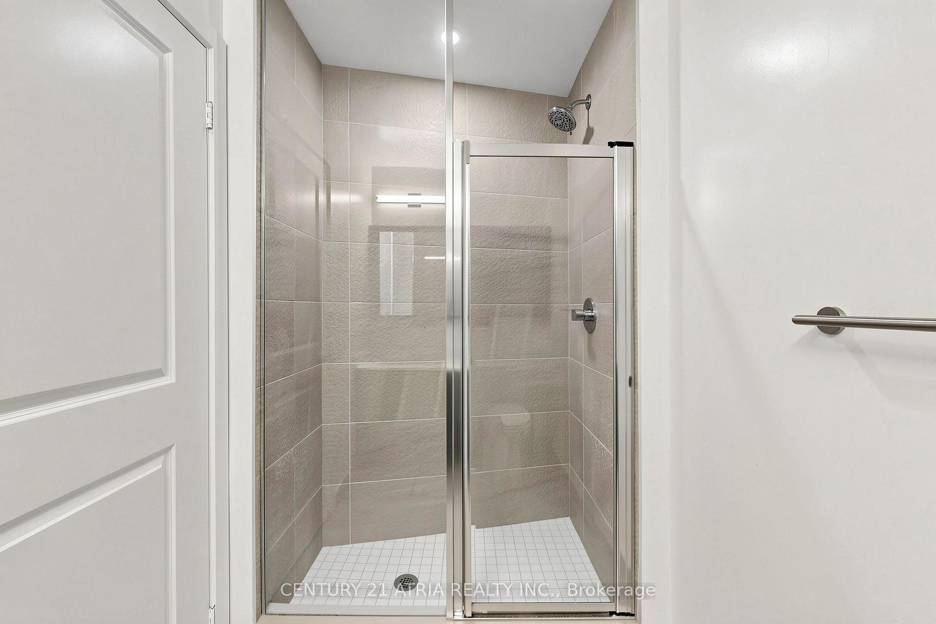 Photo 33 of Unit 508, 30 Upper Mall Way, Vaughan, Brownridge — HOMEH