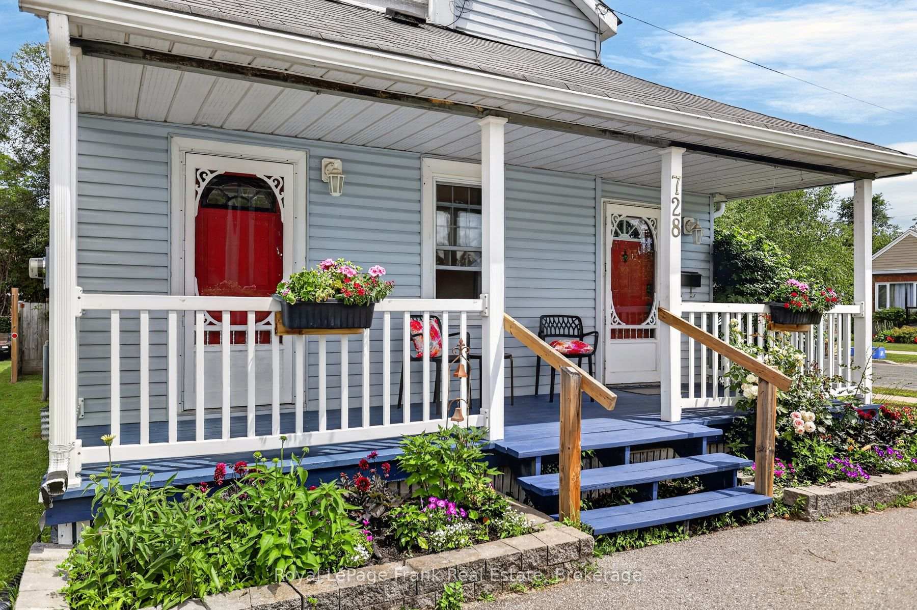 Photo 4 of 728 Hurley Street, Peterborough, Otonabee Ward 1 — HOMEH