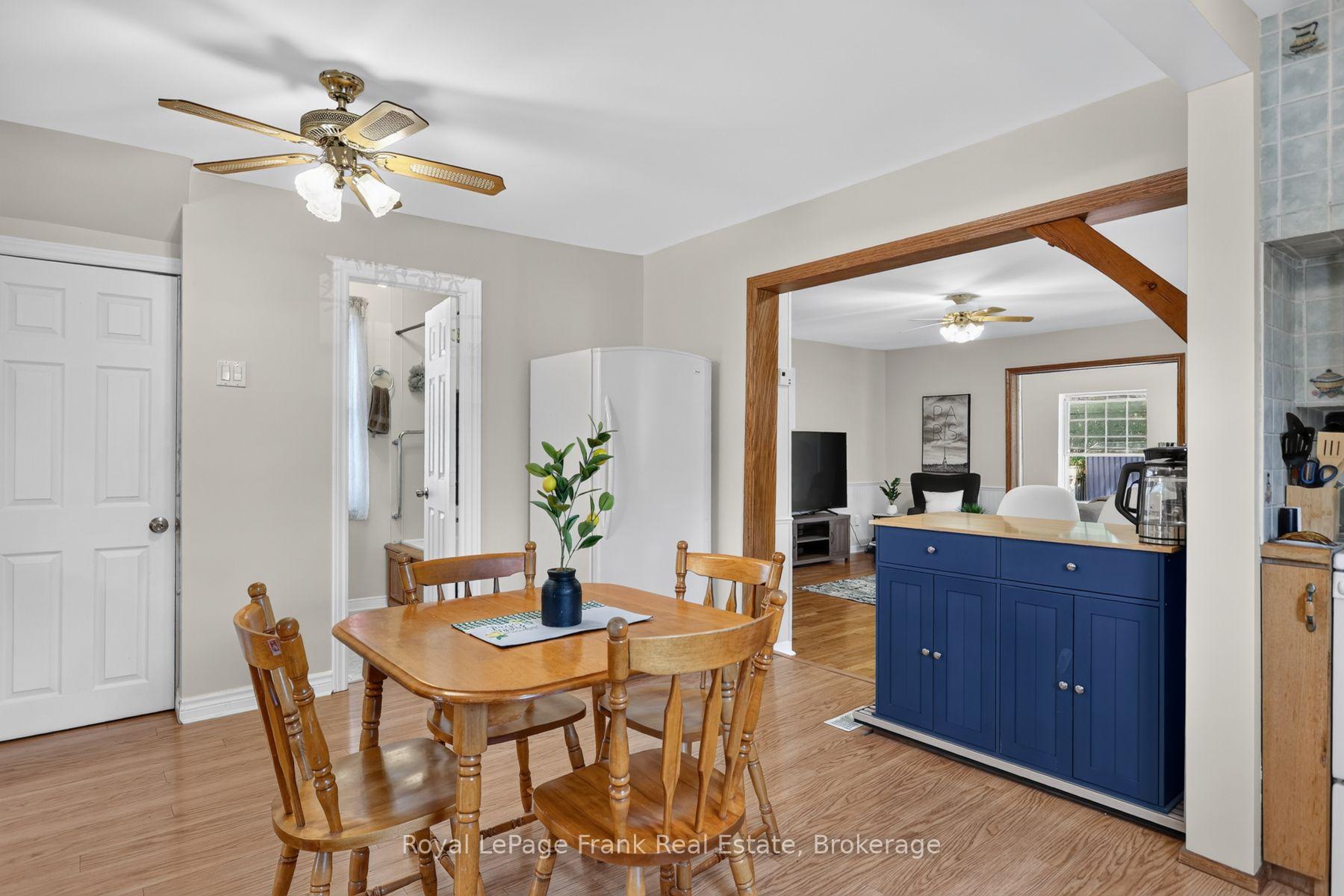 Photo 11 of 728 Hurley Street, Peterborough, Otonabee Ward 1 — HOMEH