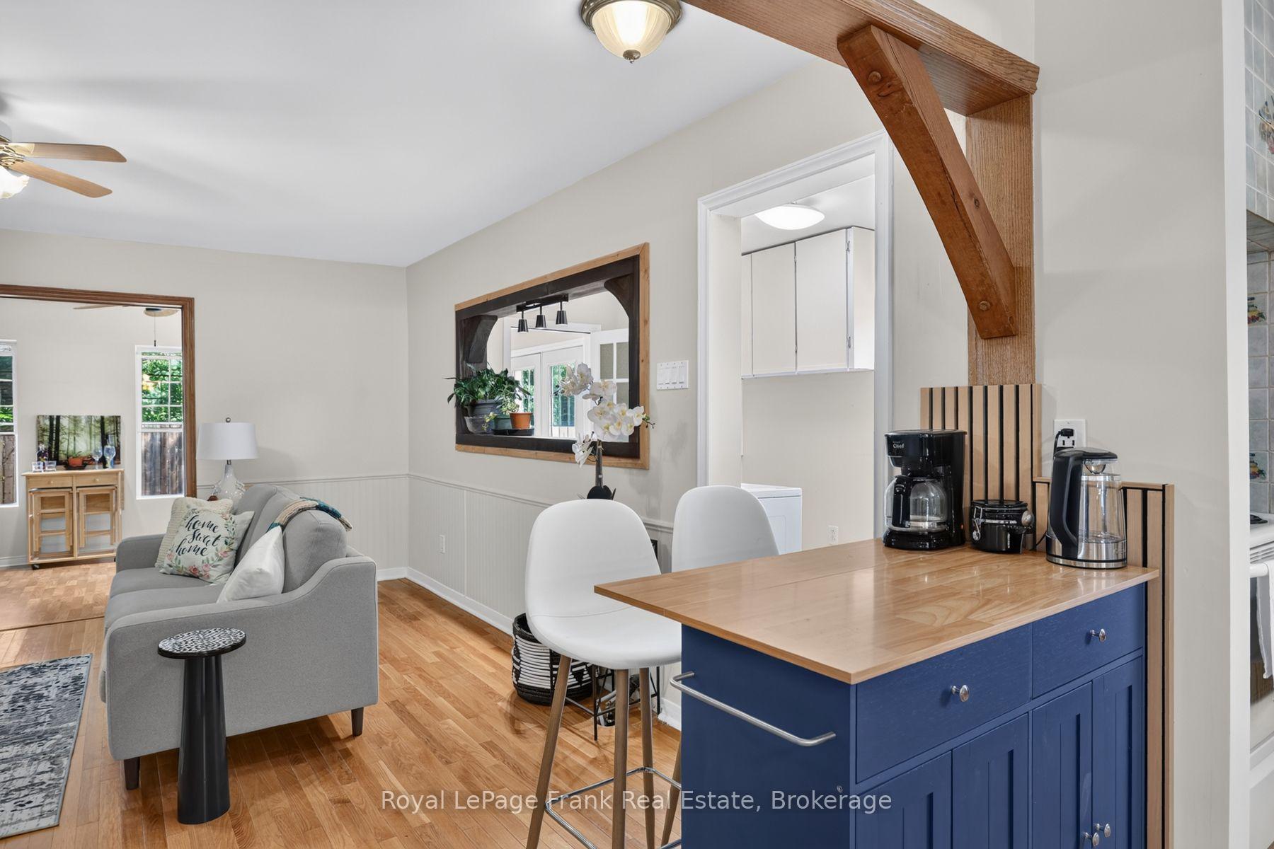 Photo 18 of 728 Hurley Street, Peterborough, Otonabee Ward 1 — HOMEH