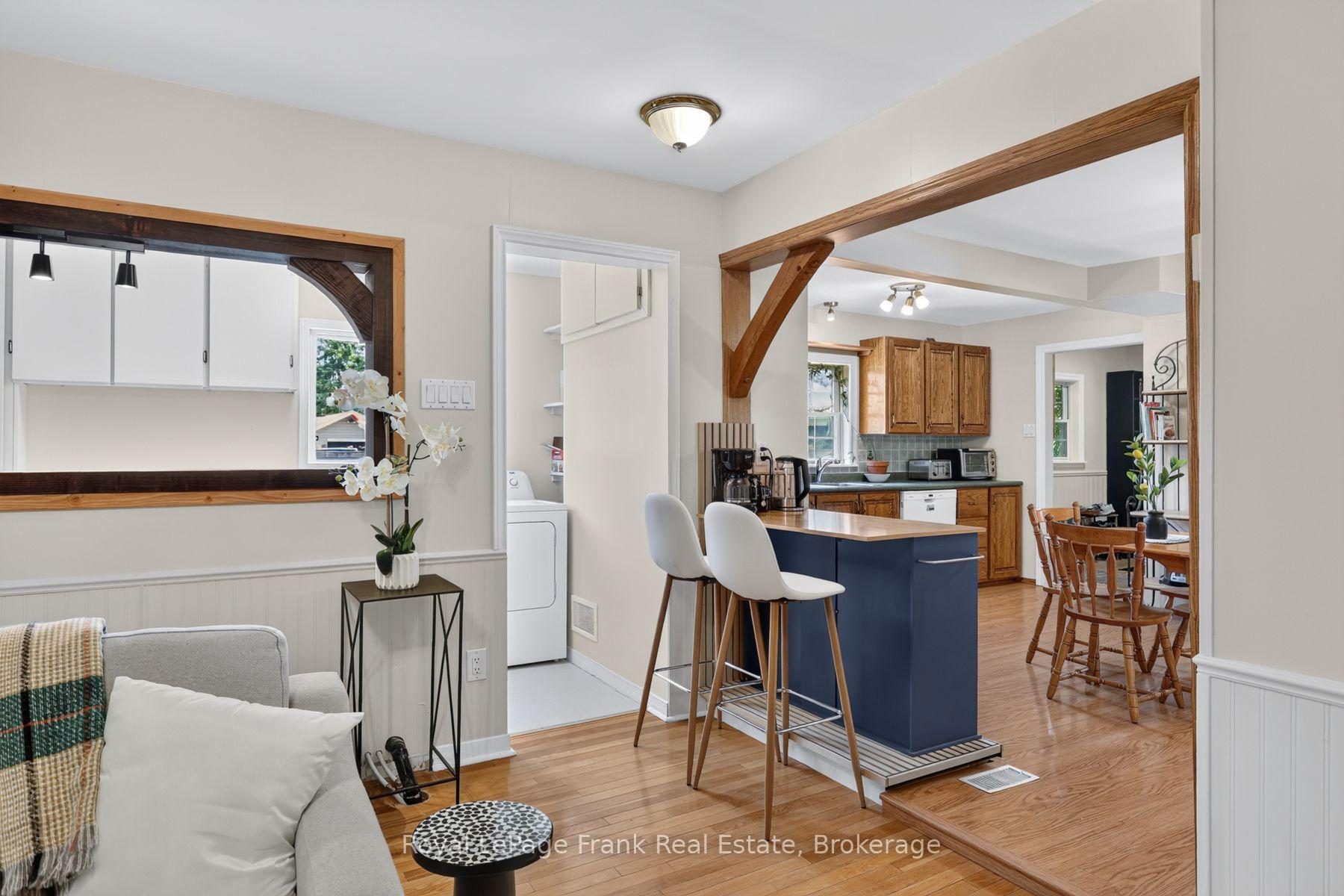 Photo 19 of 728 Hurley Street, Peterborough, Otonabee Ward 1 — HOMEH