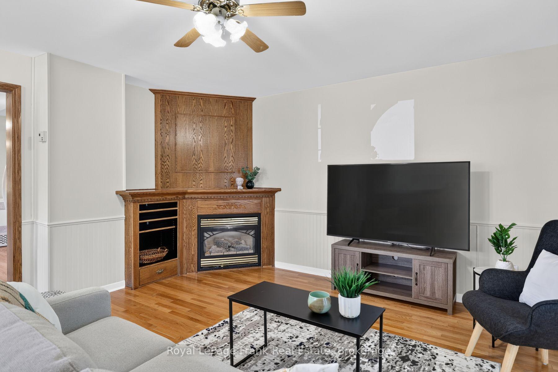 Photo 21 of 728 Hurley Street, Peterborough, Otonabee Ward 1 — HOMEH