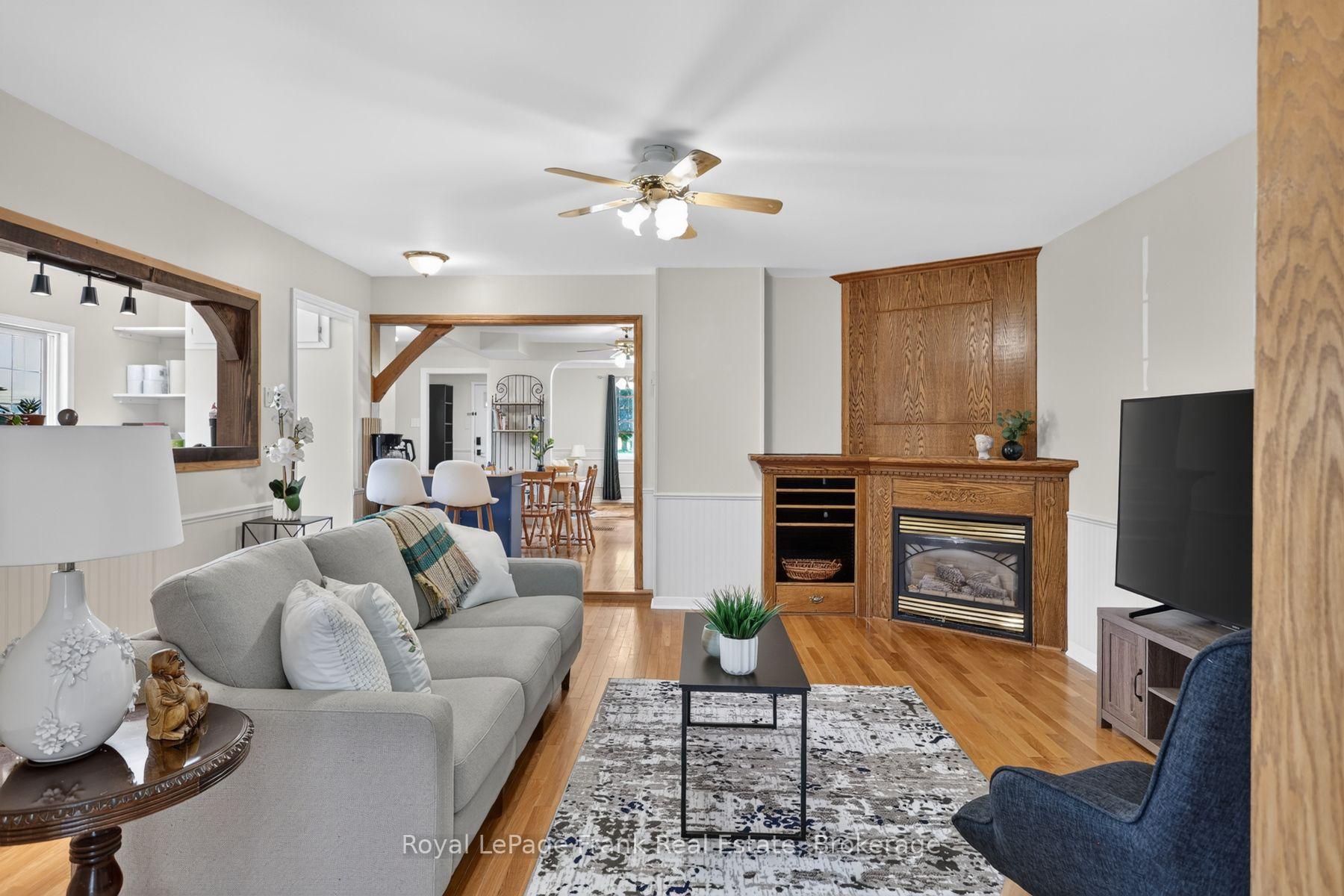 Photo 23 of 728 Hurley Street, Peterborough, Otonabee Ward 1 — HOMEH